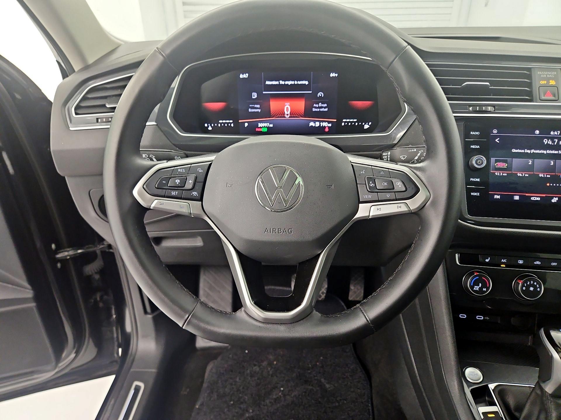 Thumbnail: 2024 Volkswagen Tiguan - 10