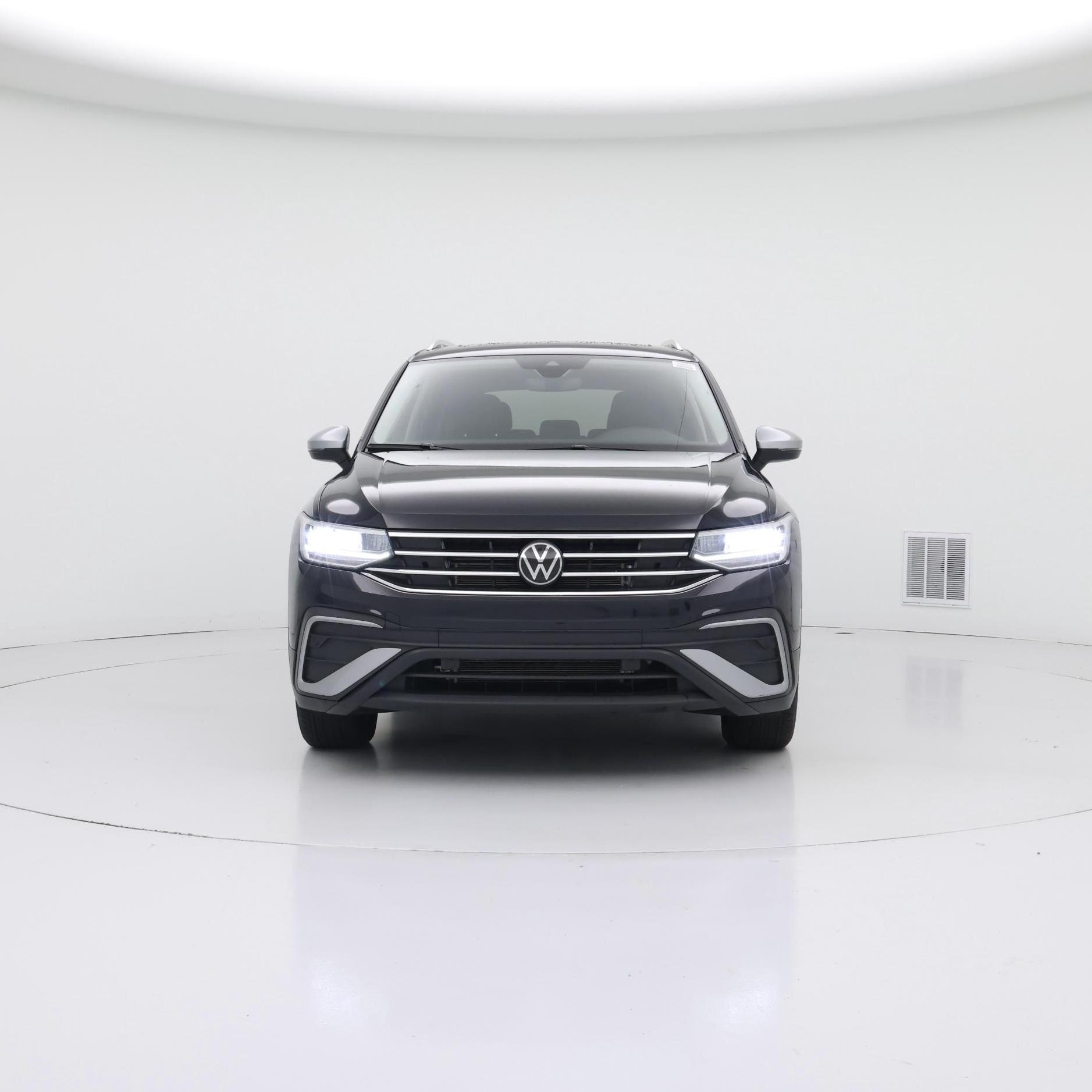 Thumbnail: 2024 Volkswagen Tiguan - 5
