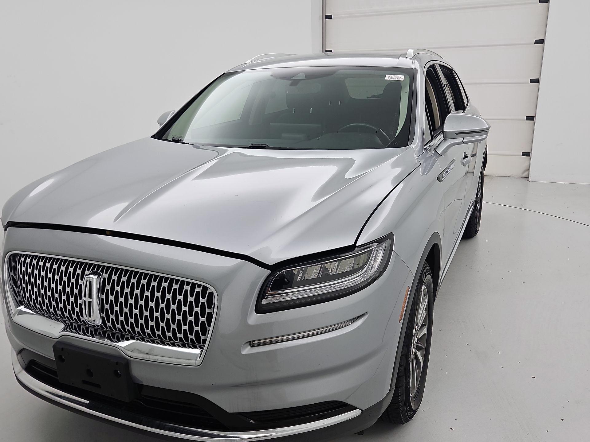 Thumbnail: 2021 Lincoln Nautilus - 3