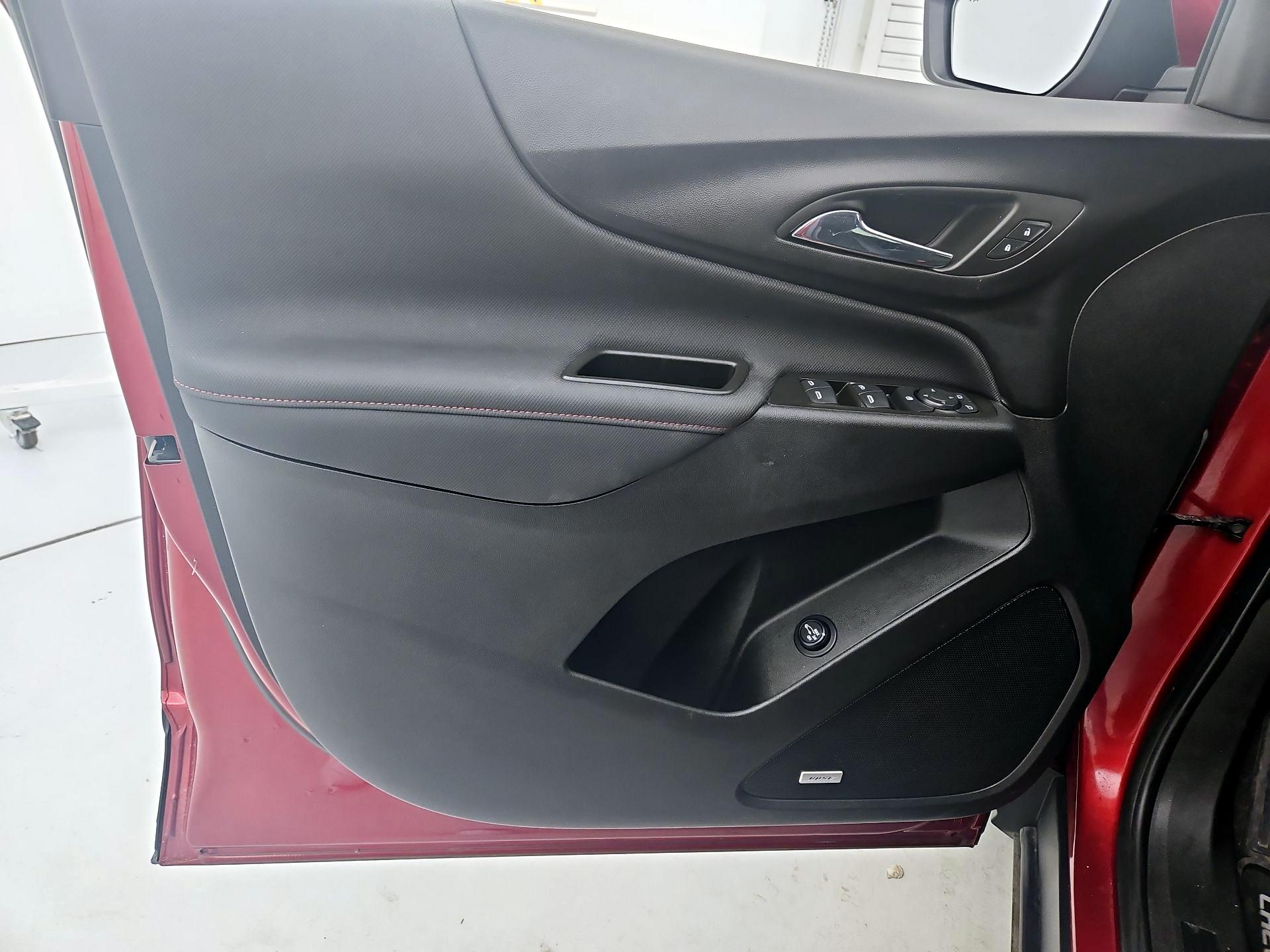 Thumbnail: 2024 Chevrolet Equinox - 12