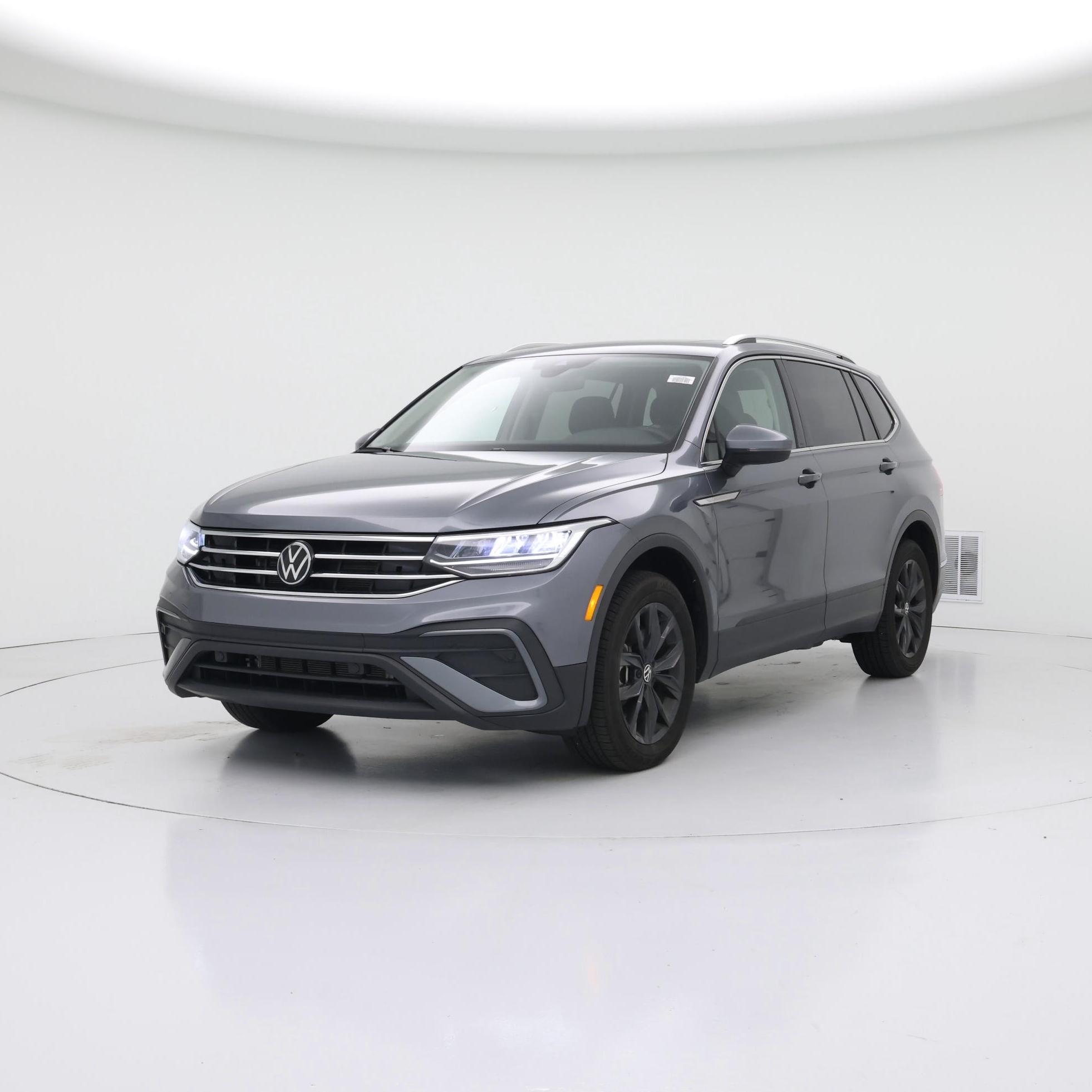 Thumbnail: 2024 Volkswagen Tiguan - 4