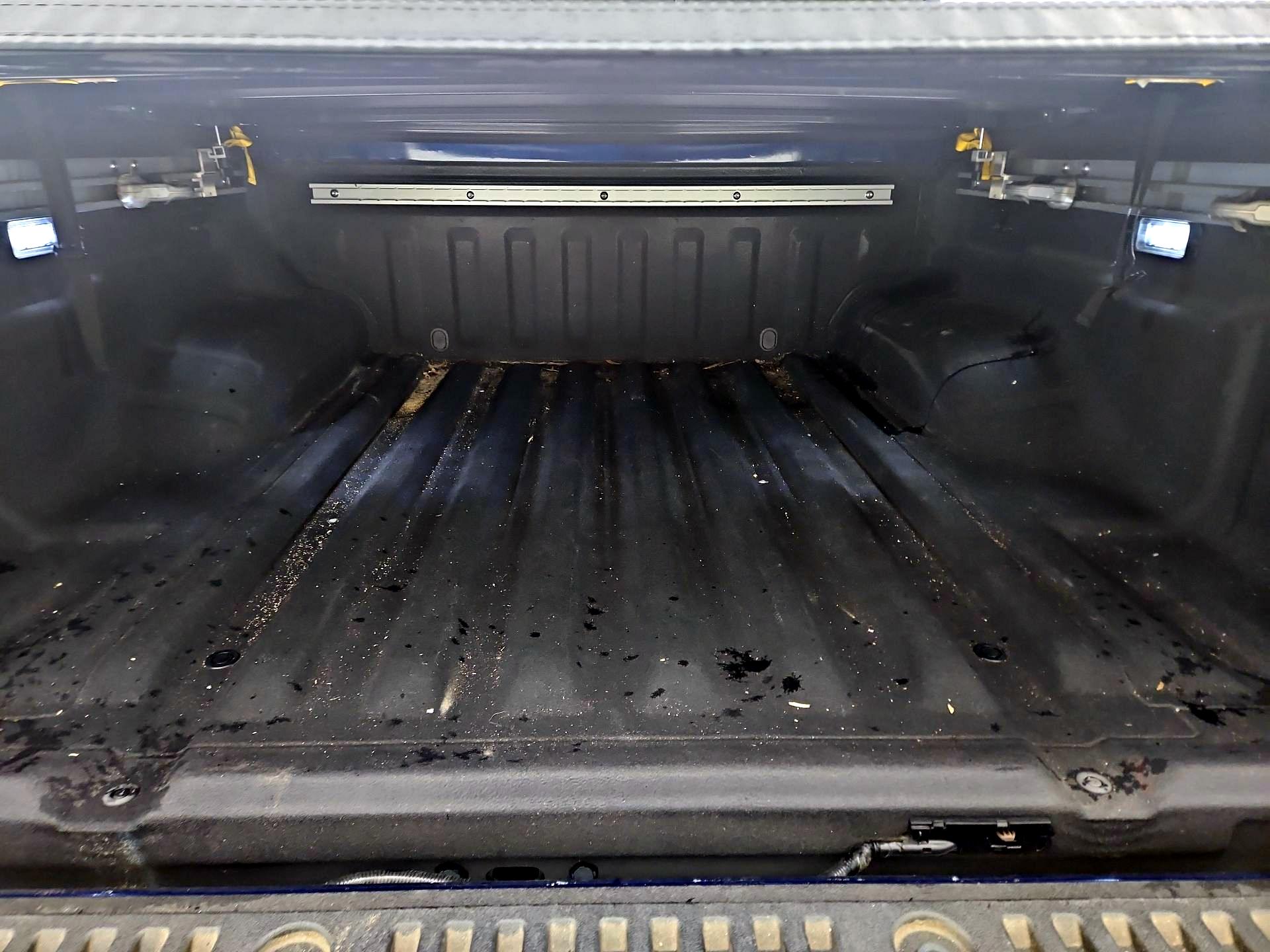 Thumbnail: 2022 Nissan Frontier - 20