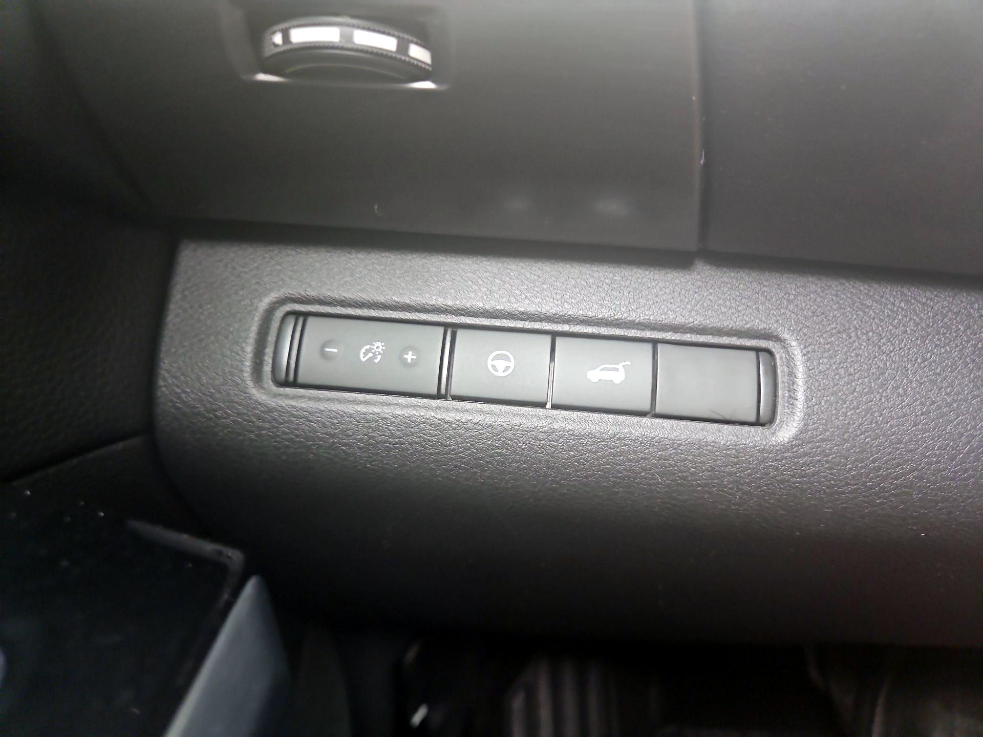 Thumbnail: 2022 Nissan Pathfinder - 13