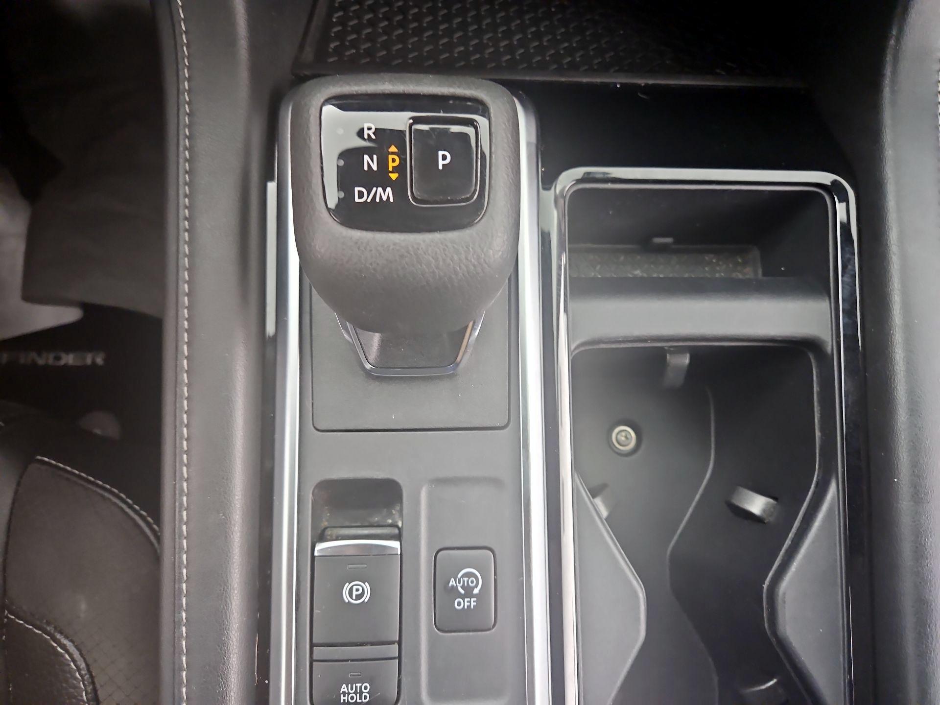 Thumbnail: 2022 Nissan Pathfinder - 18