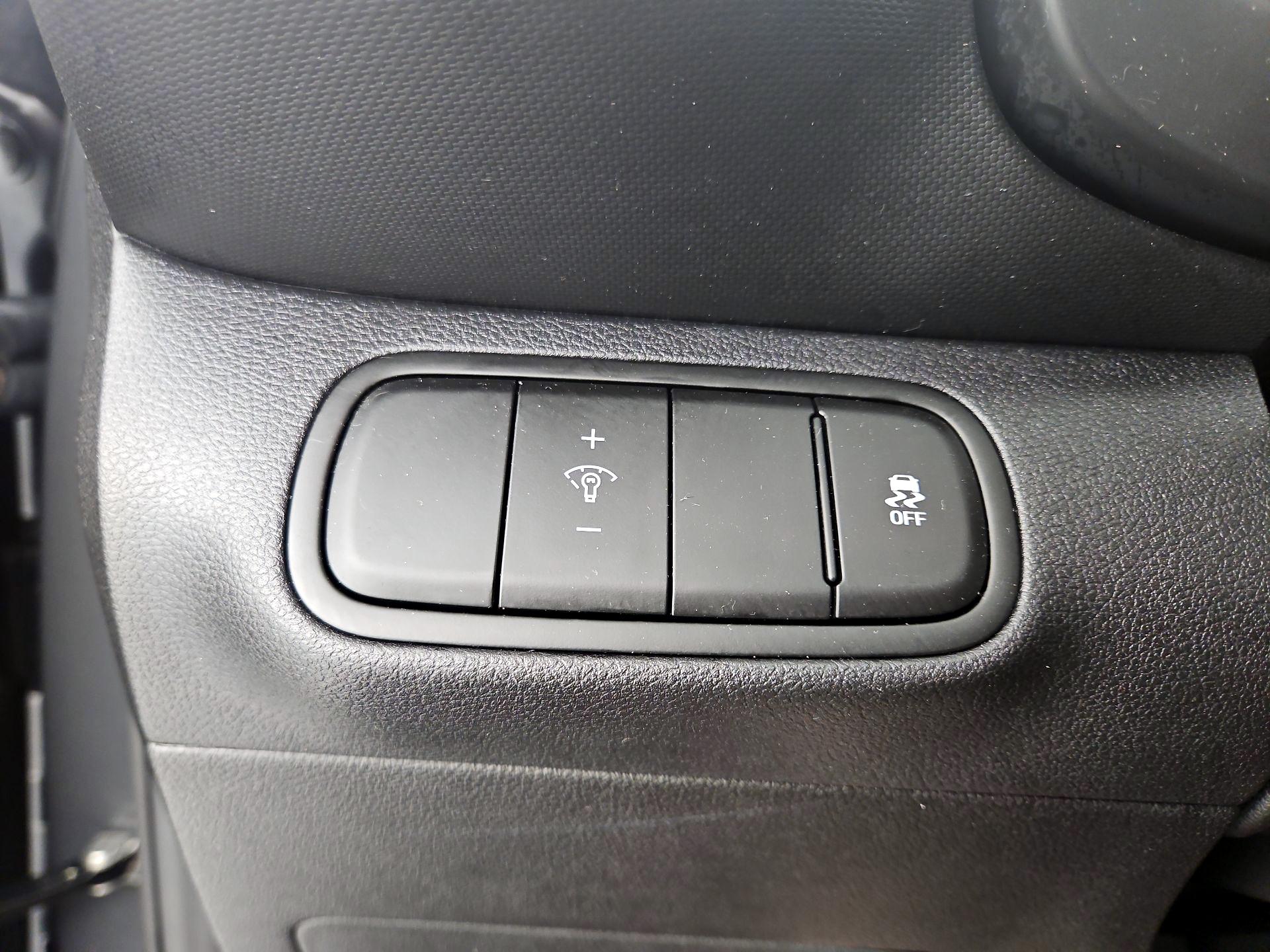 Thumbnail: 2024 Hyundai Venue - 13