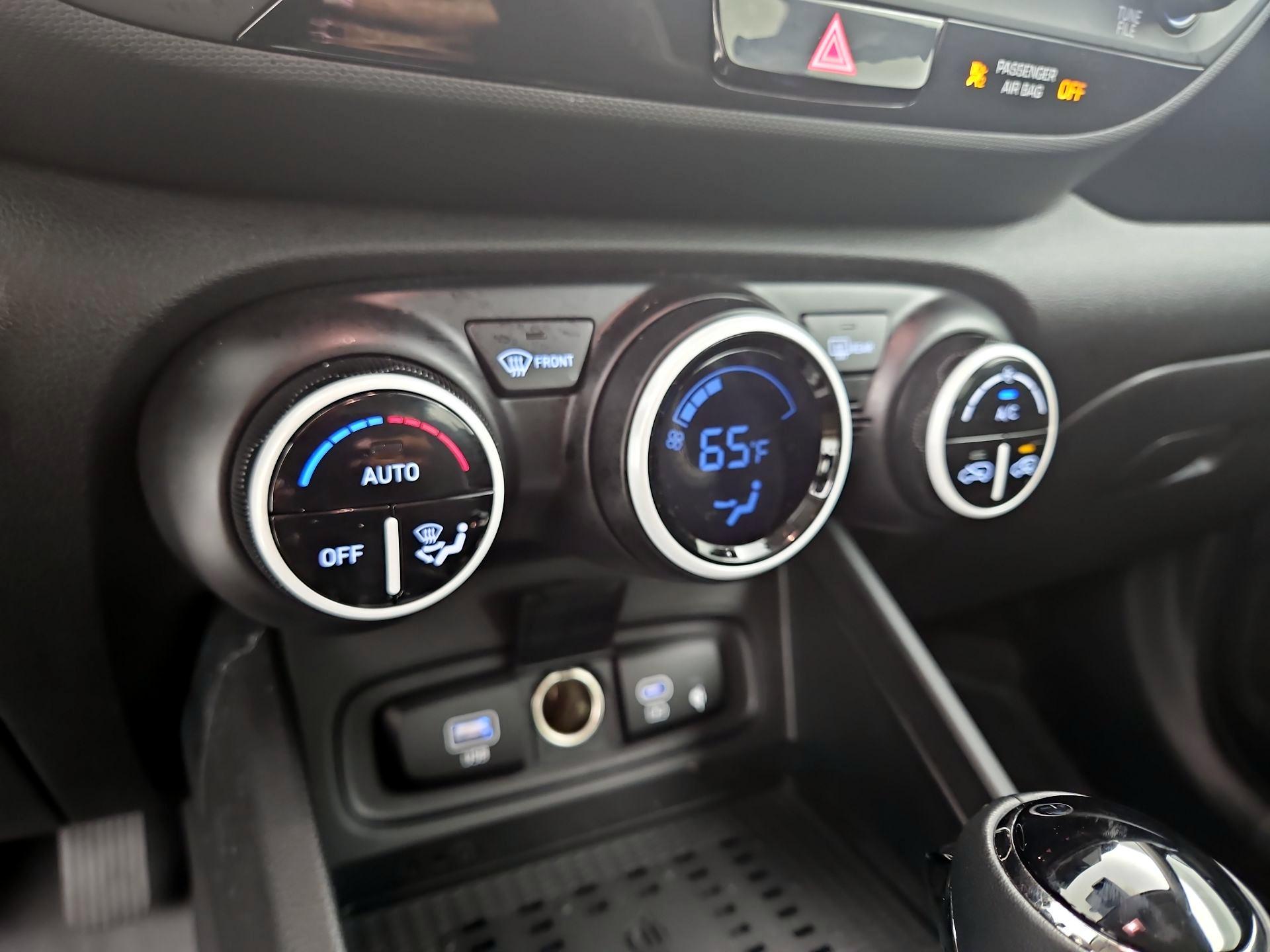 Thumbnail: 2024 Hyundai Venue - 17