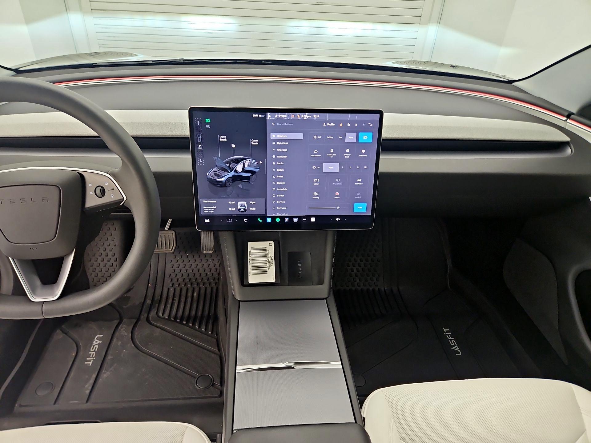 Thumbnail: 2025 Tesla Model 3 - 9
