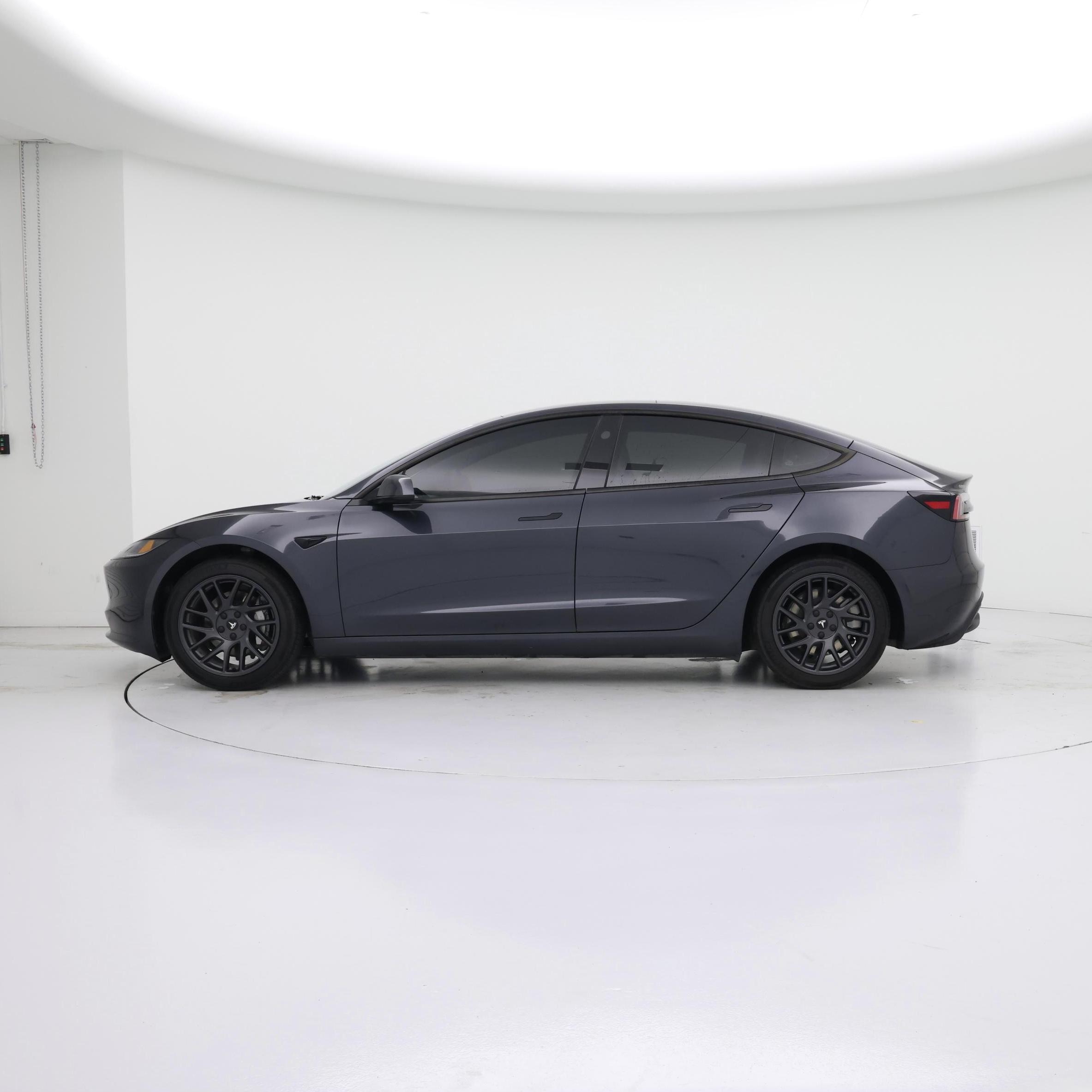 Thumbnail: 2025 Tesla Model 3 - 3