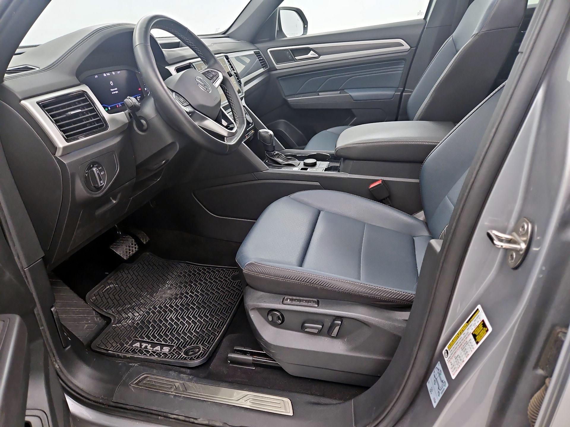 Thumbnail: 2021 Volkswagen Atlas - 11