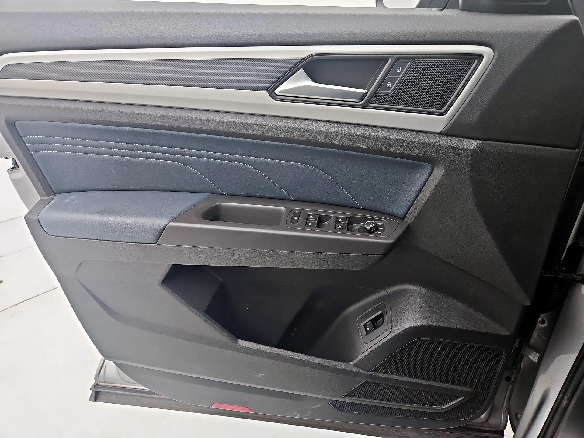 Thumbnail: 2021 Volkswagen Atlas - 12