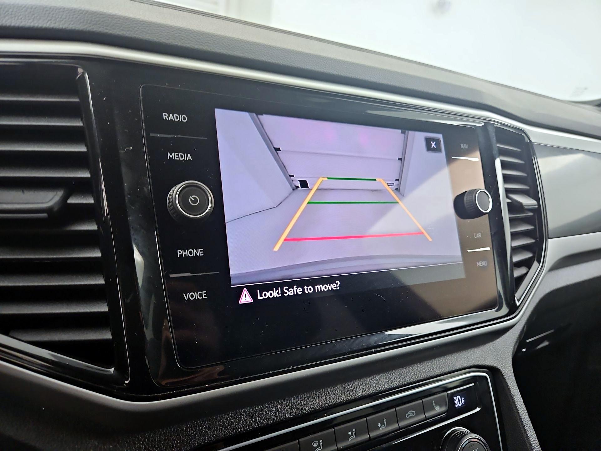 Thumbnail: 2021 Volkswagen Atlas - 15