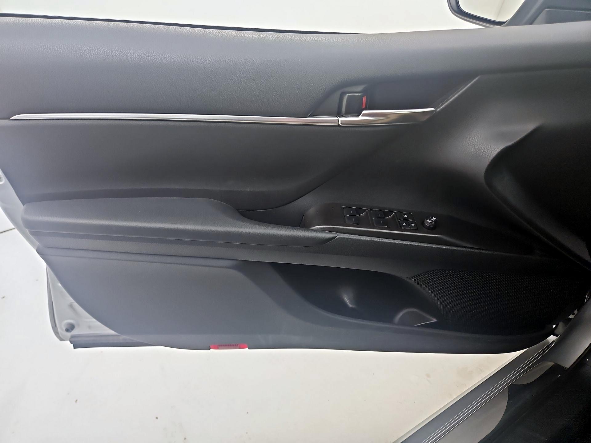 Thumbnail: 2024 Toyota Camry - 12