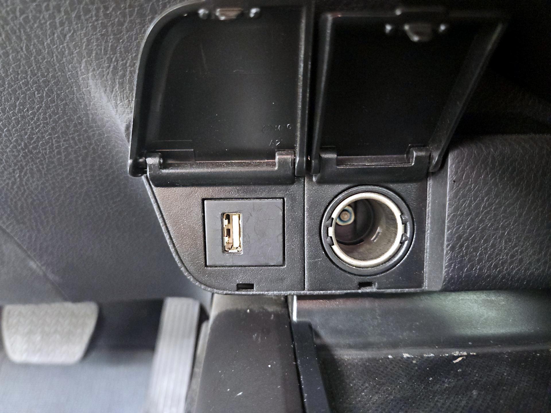 Thumbnail: 2024 Toyota Camry - 18