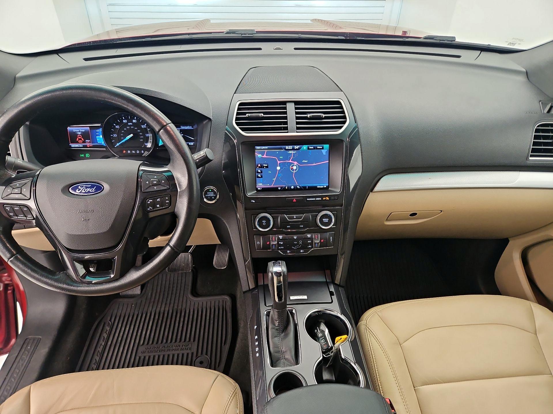 Thumbnail: 2016 Ford Explorer - 9