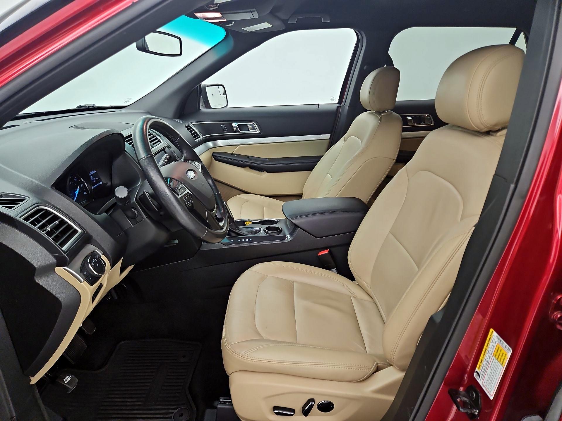 Thumbnail: 2016 Ford Explorer - 11