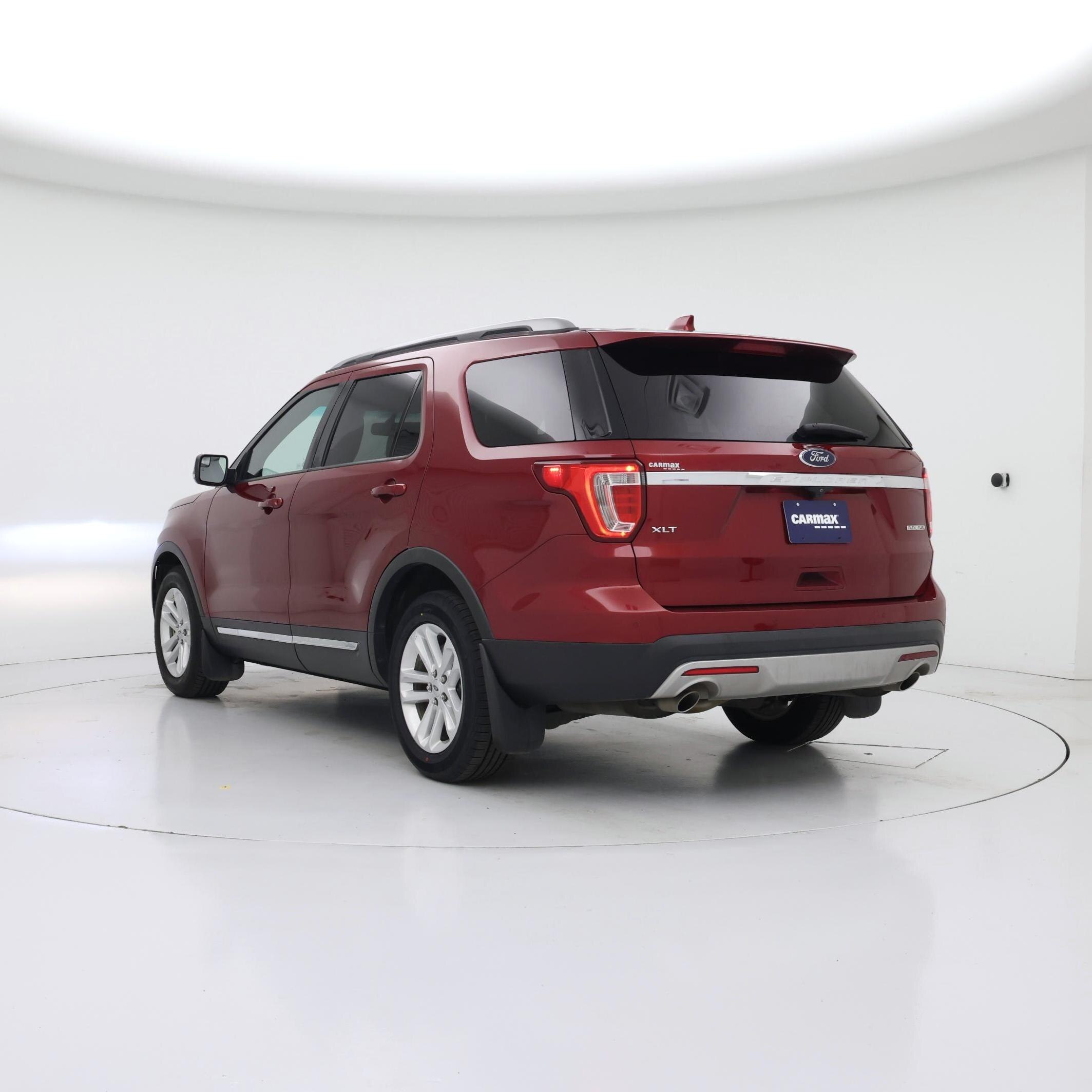 Thumbnail: 2016 Ford Explorer - 2
