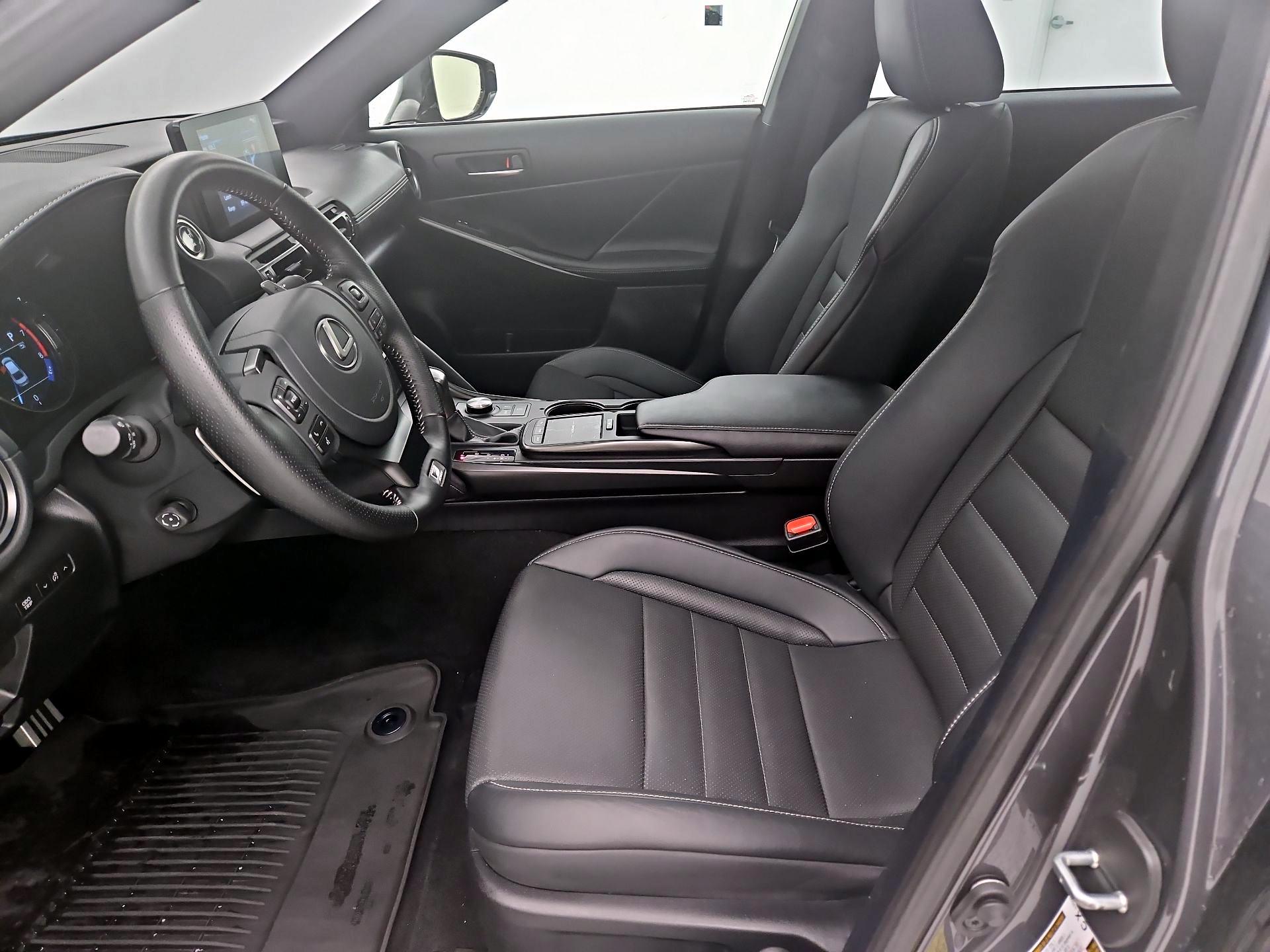 Thumbnail: 2023 Lexus IS - 11