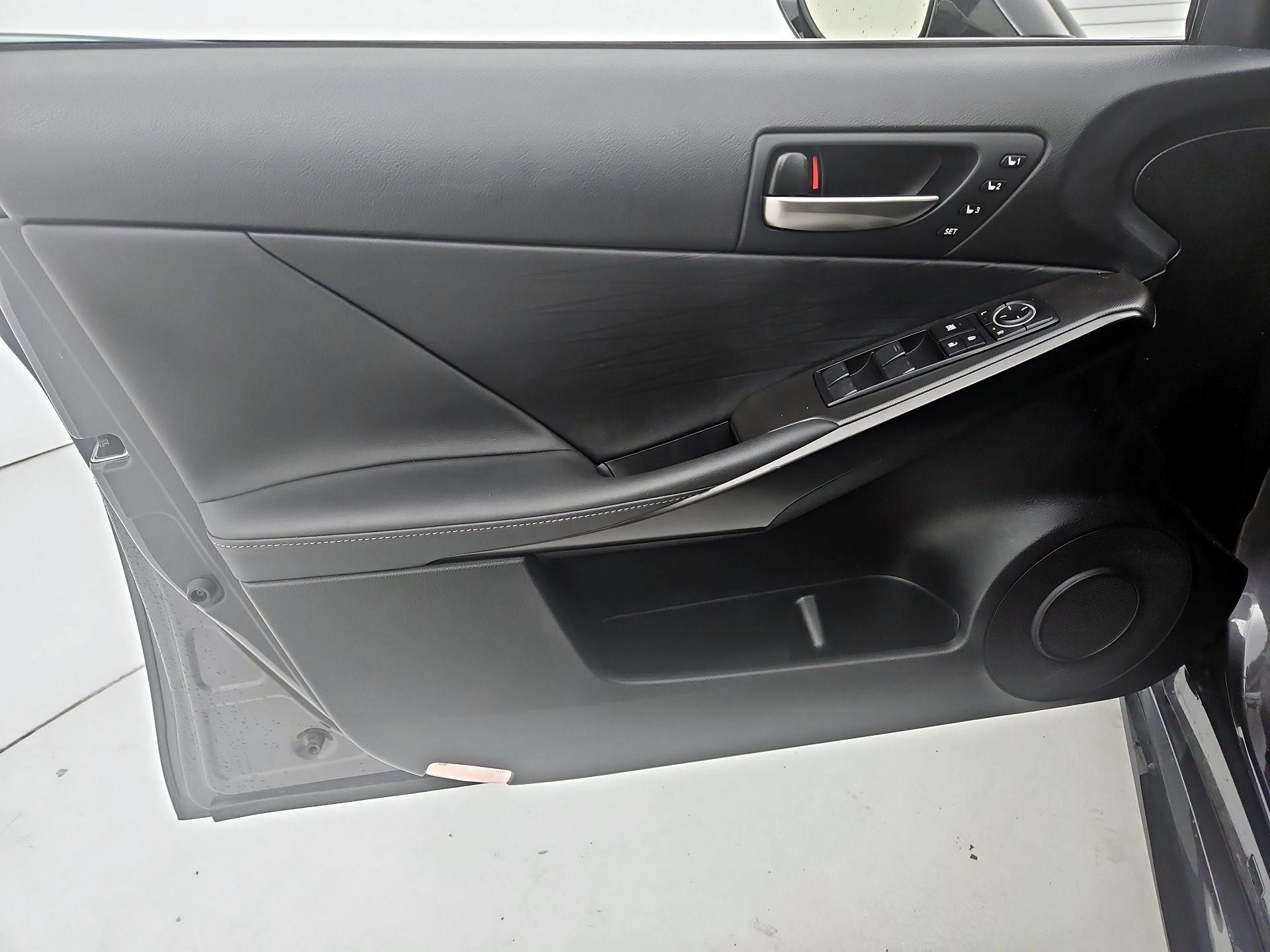 Thumbnail: 2023 Lexus IS - 12