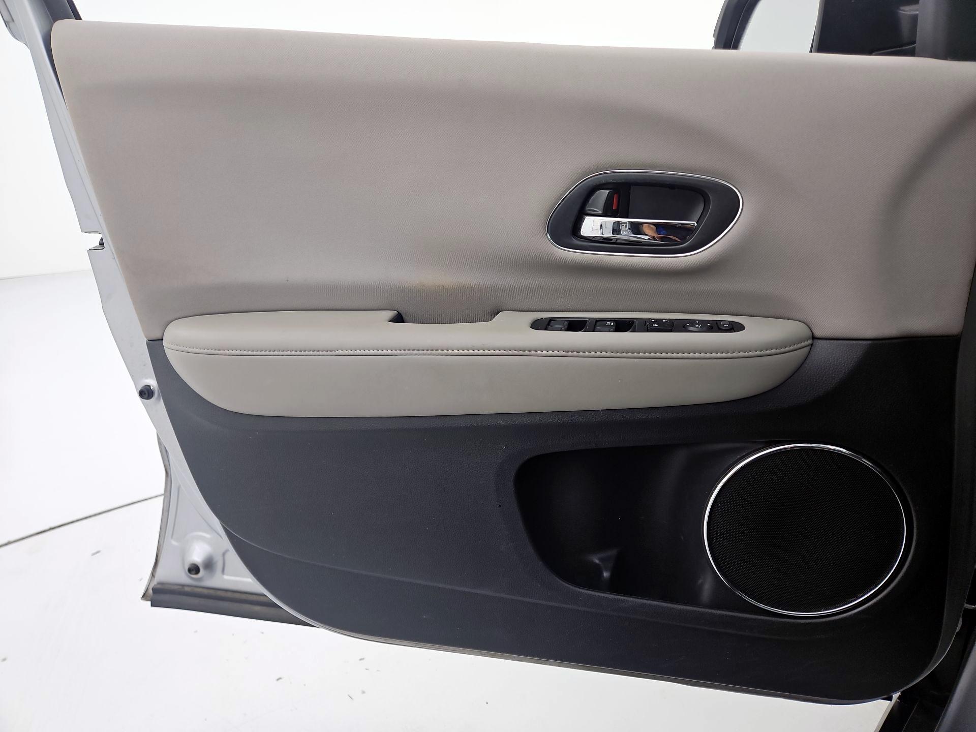 Thumbnail: 2017 Honda HR-V - 12