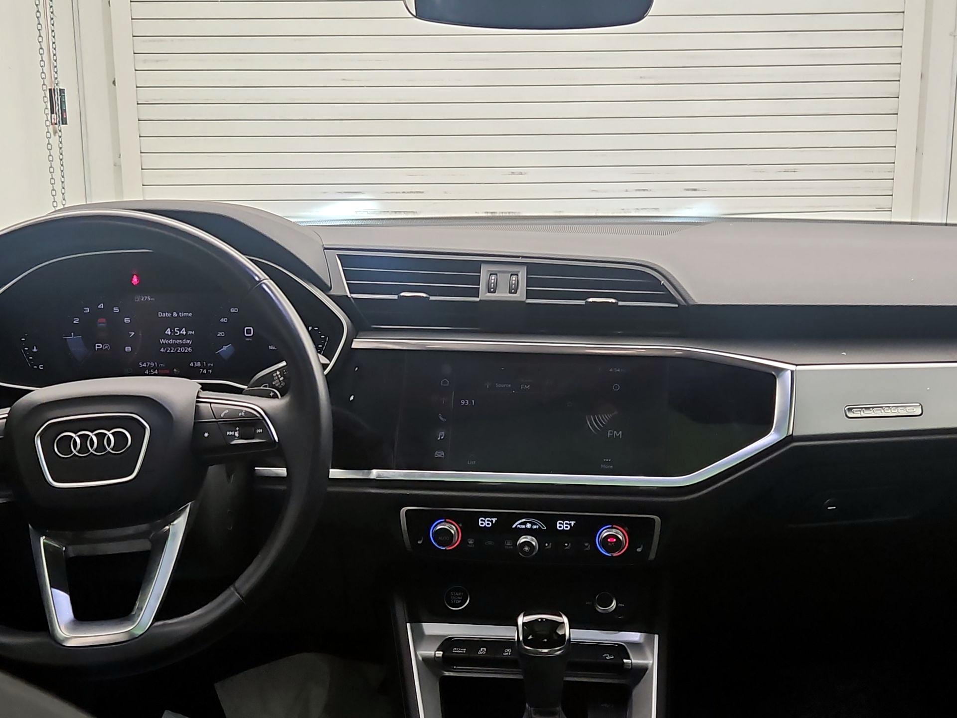 Thumbnail: 2021 Audi Q3 - 9