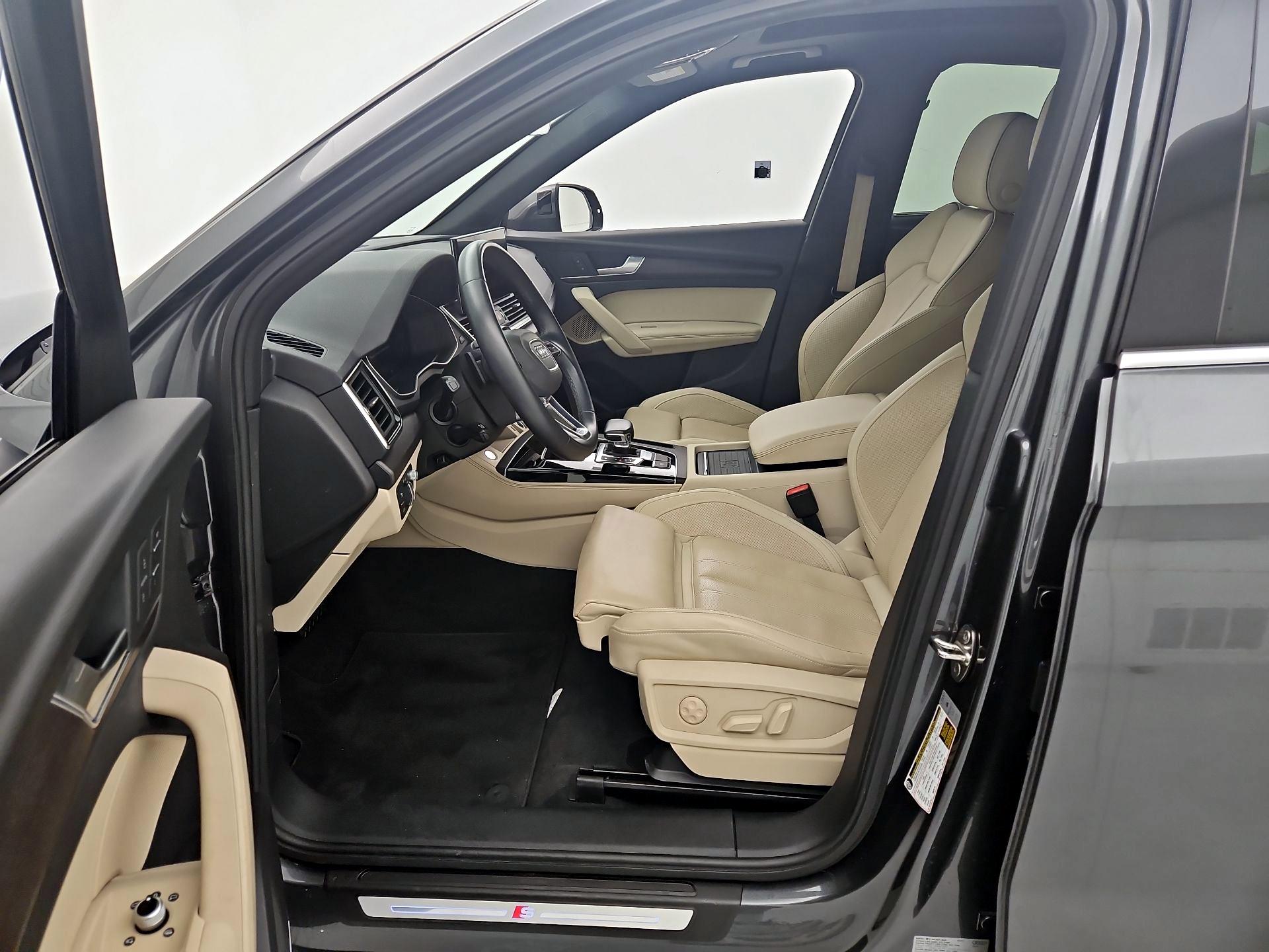 Thumbnail: 2021 Audi Q5 - 11