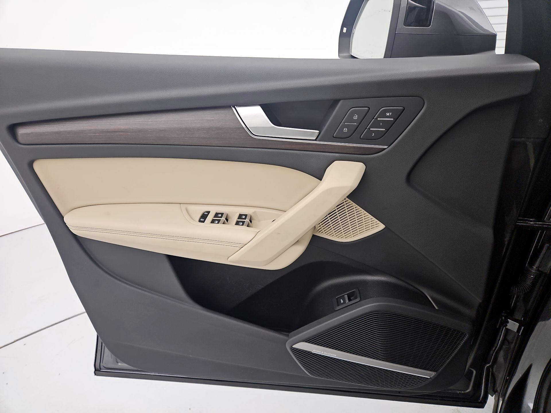 Thumbnail: 2021 Audi Q5 - 12