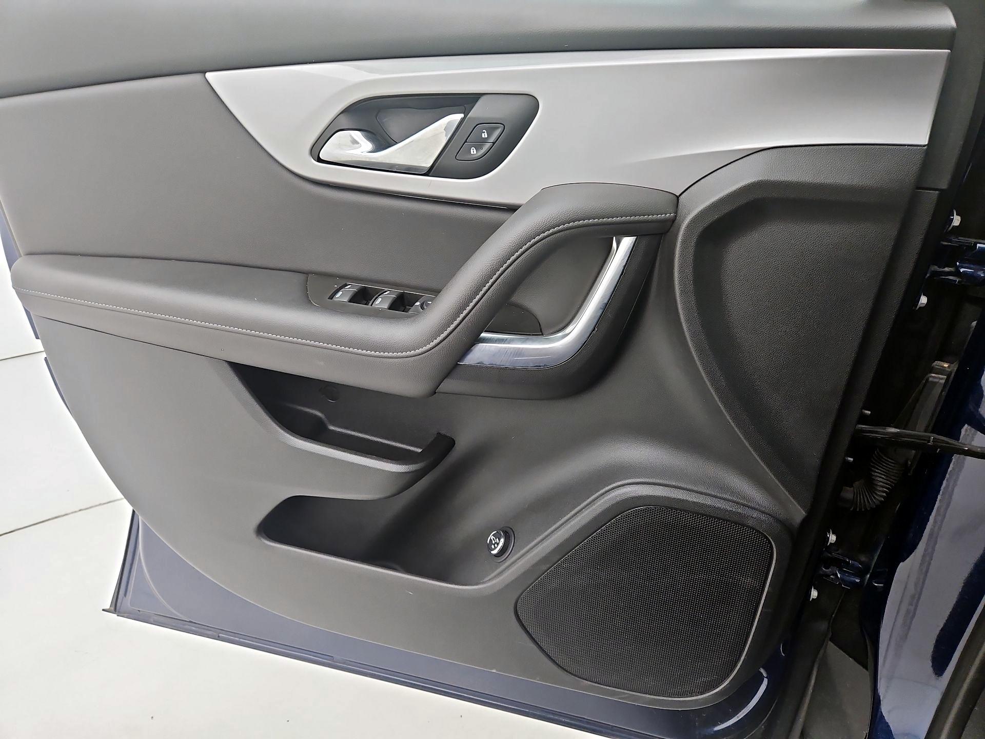 Thumbnail: 2022 Chevrolet Blazer - 12