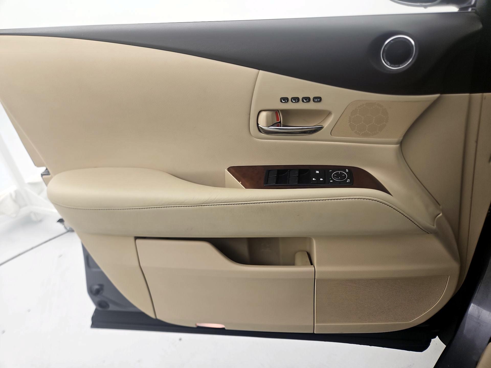 Thumbnail: 2015 Lexus RX - 12