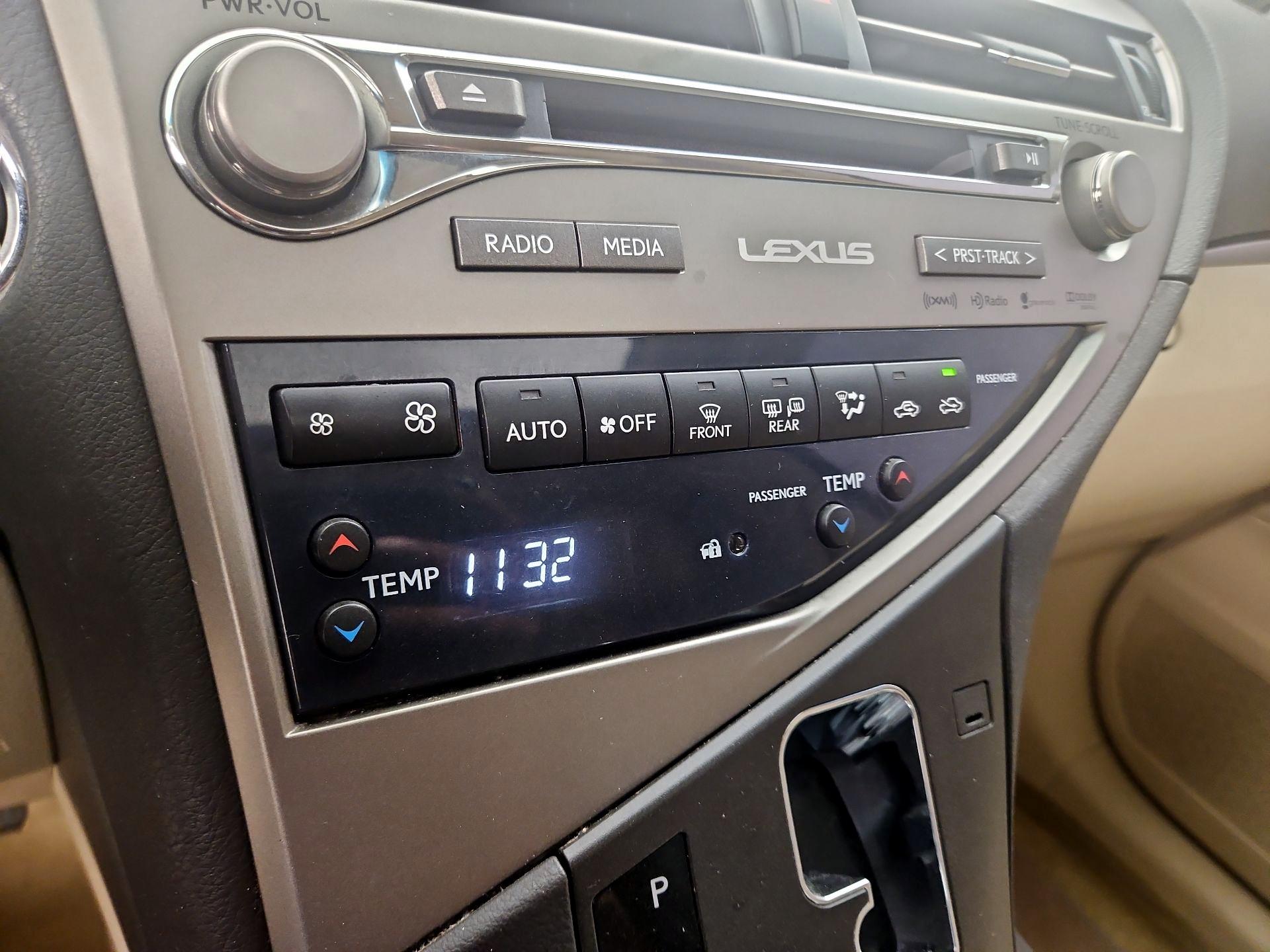 Thumbnail: 2015 Lexus RX - 17