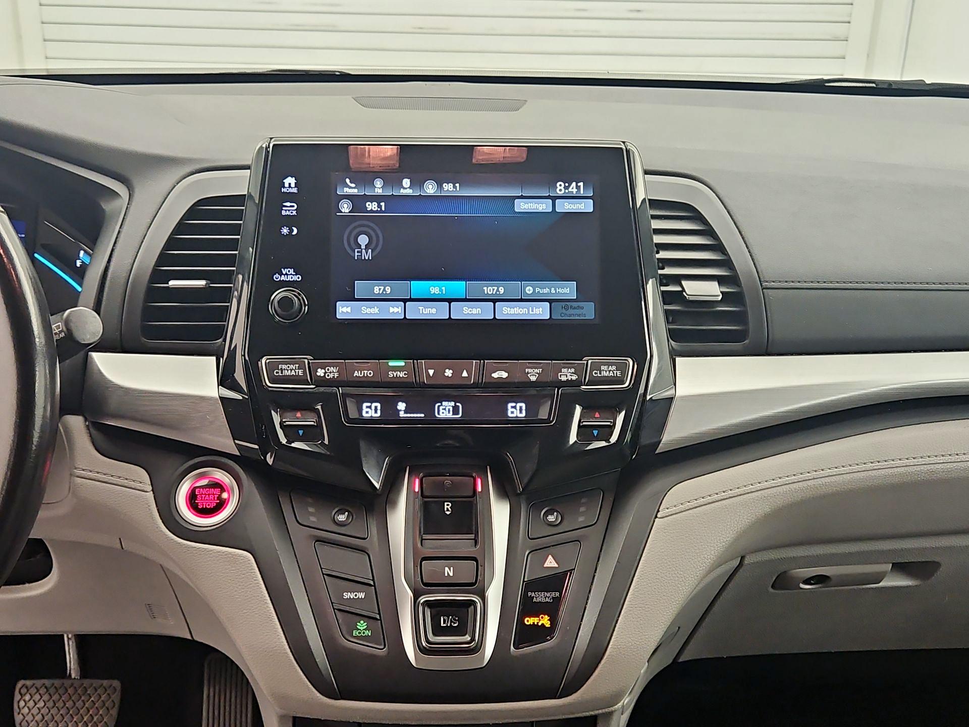 Thumbnail: 2018 Honda Odyssey - 15