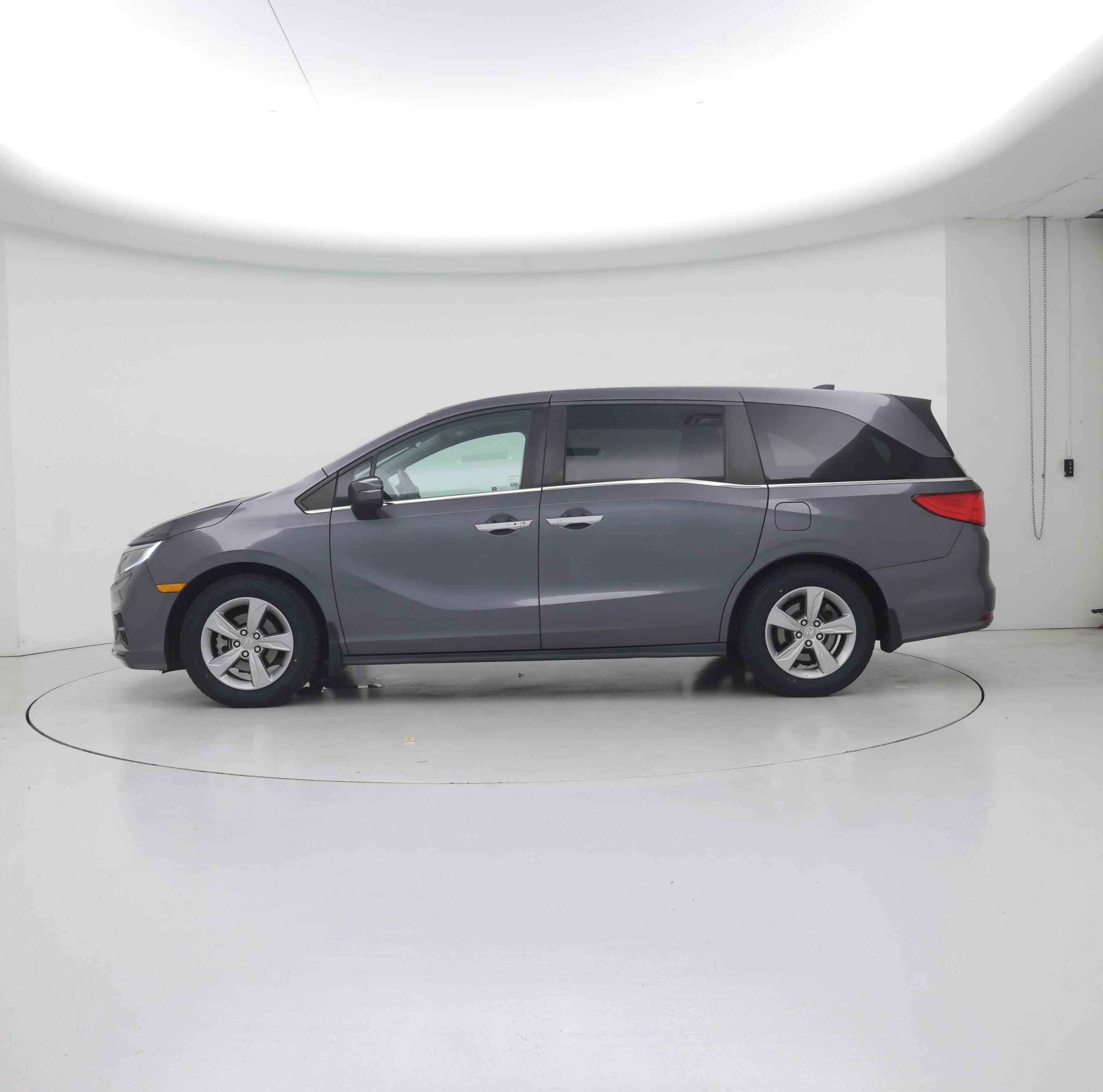 Thumbnail: 2018 Honda Odyssey - 3