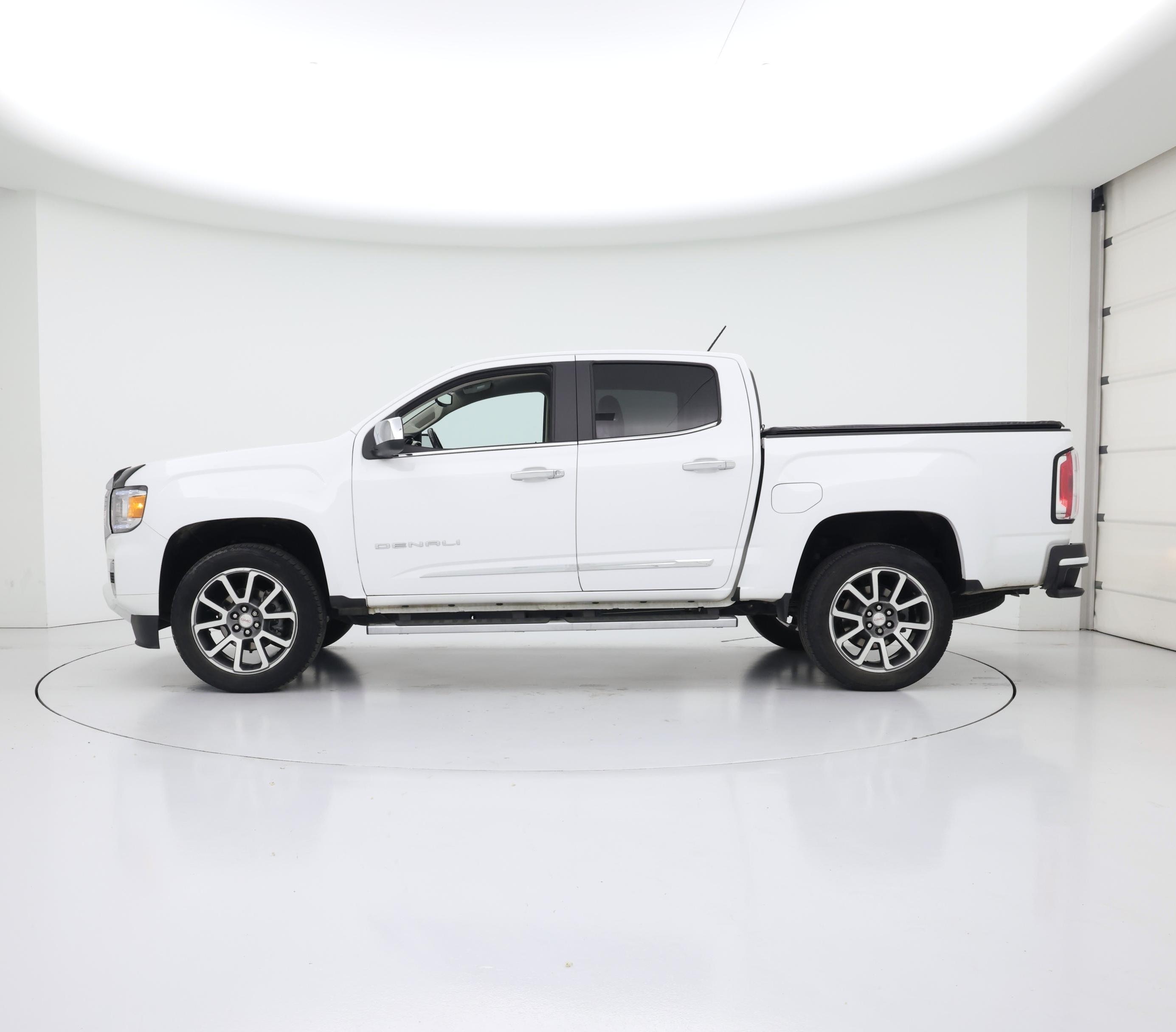 Thumbnail: 2022 GMC Canyon - 3