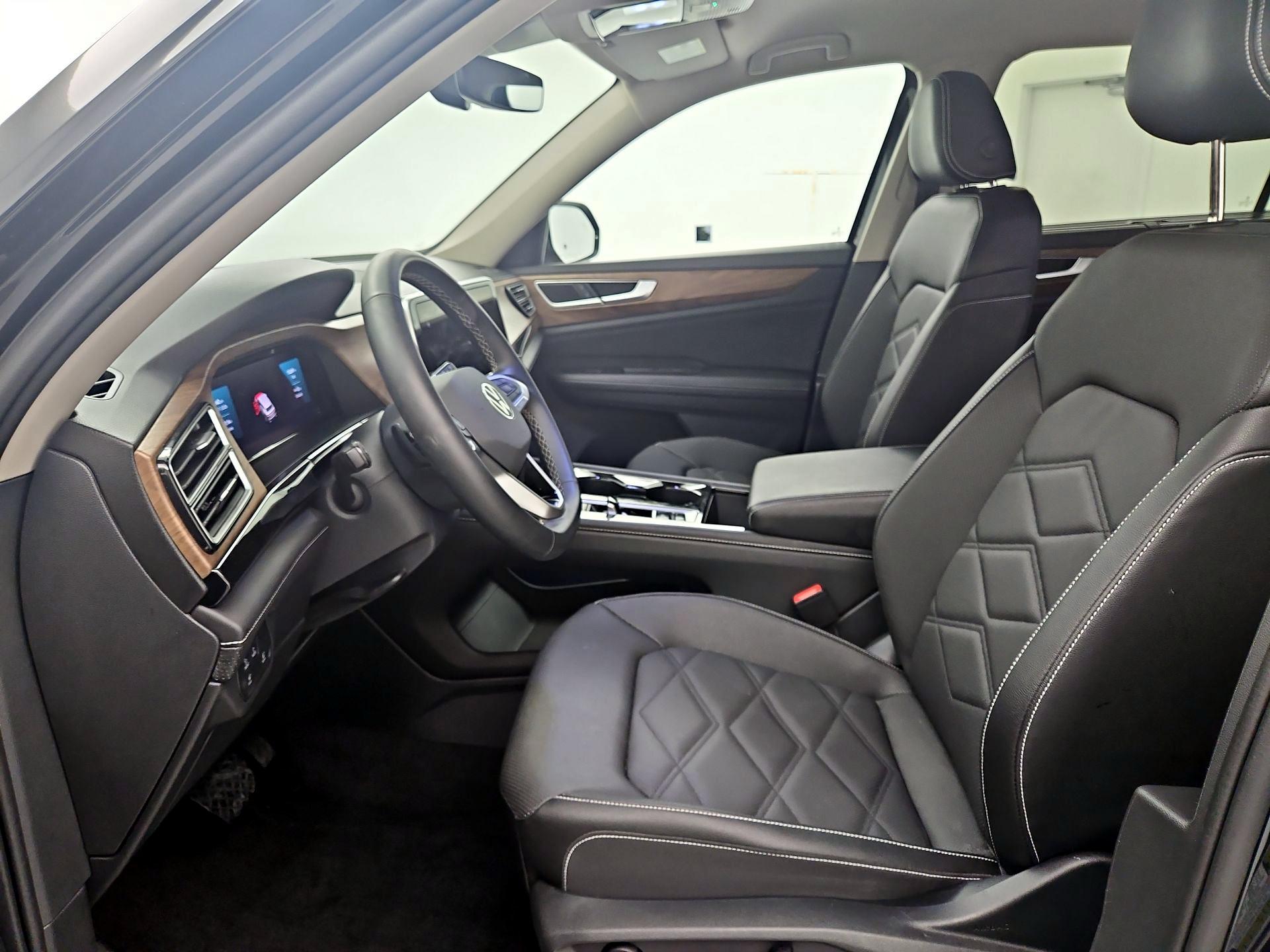 Thumbnail: 2025 Volkswagen Atlas - 11