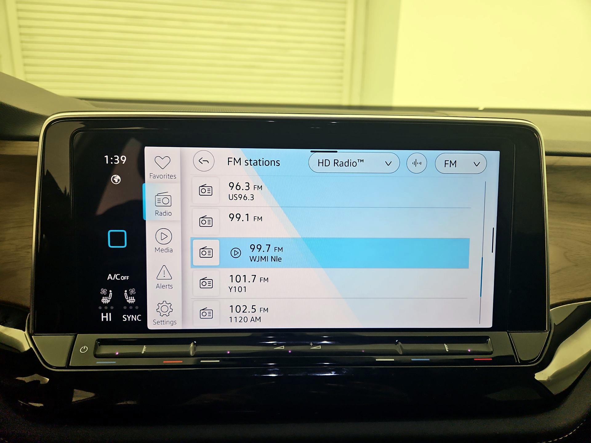 Thumbnail: 2025 Volkswagen Atlas - 16