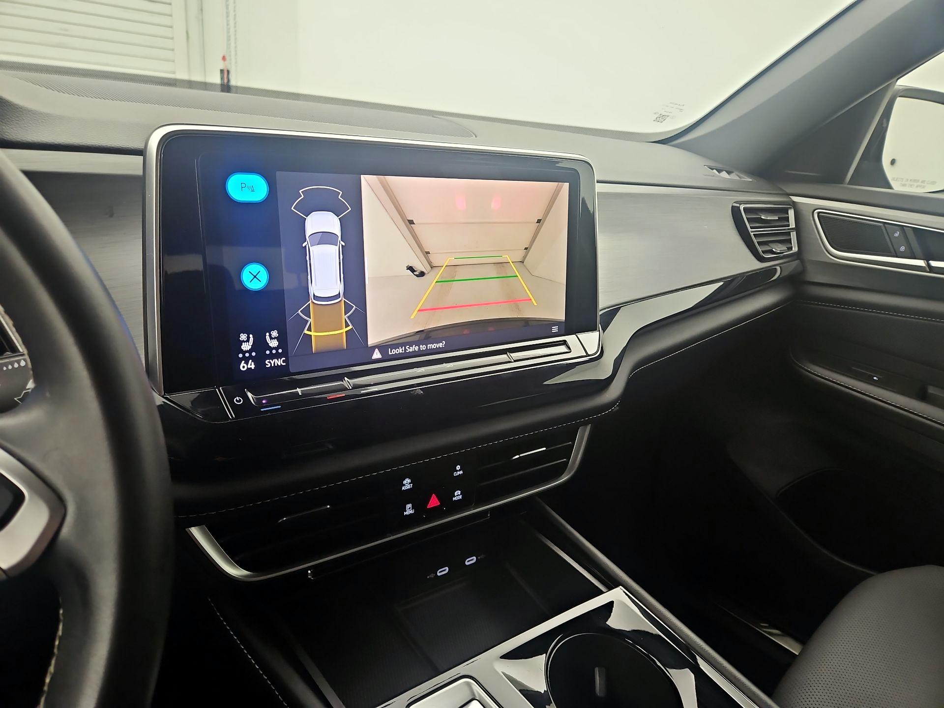 Thumbnail: 2024 Volkswagen Atlas - 14