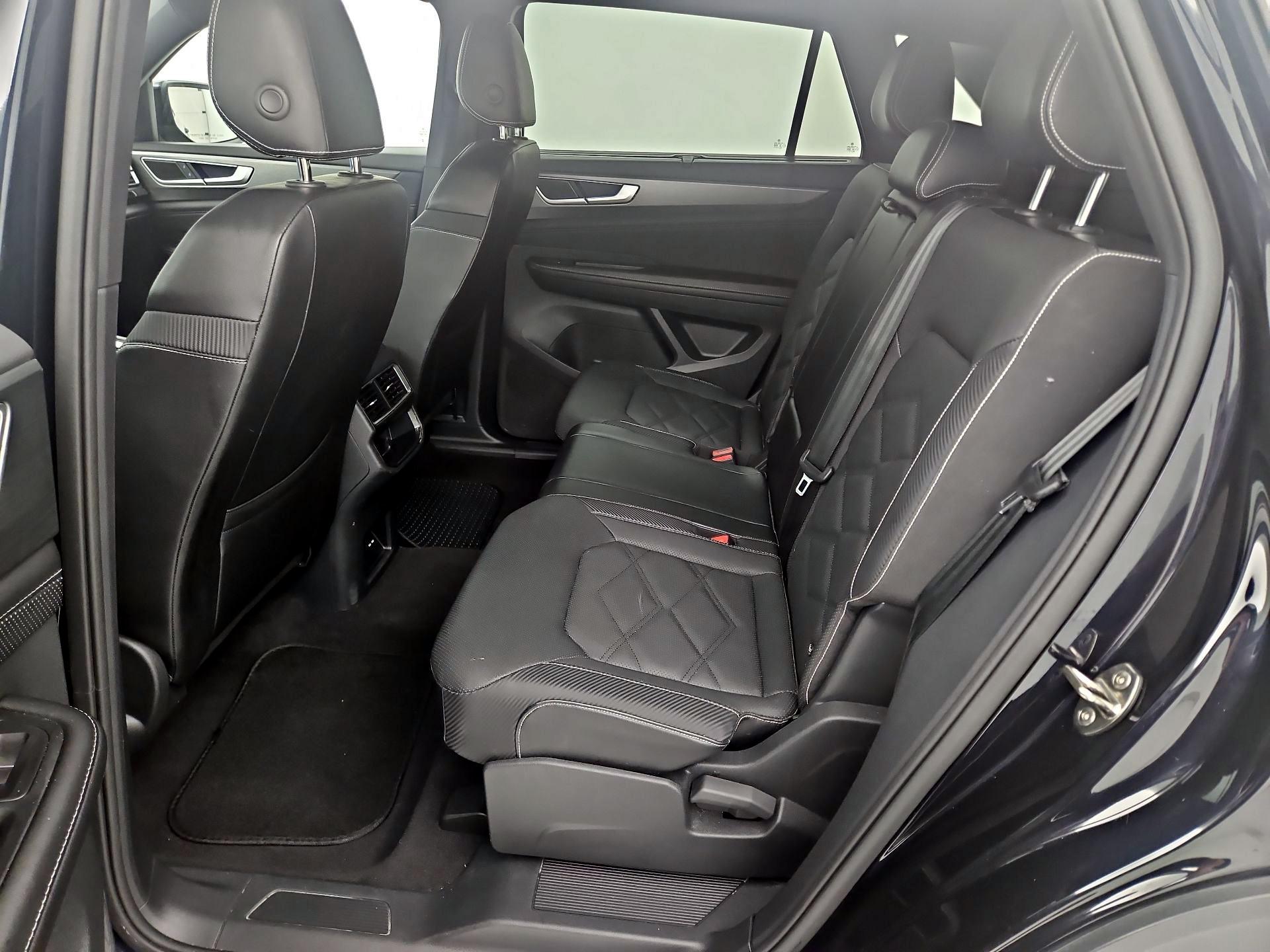 Thumbnail: 2024 Volkswagen Atlas - 19