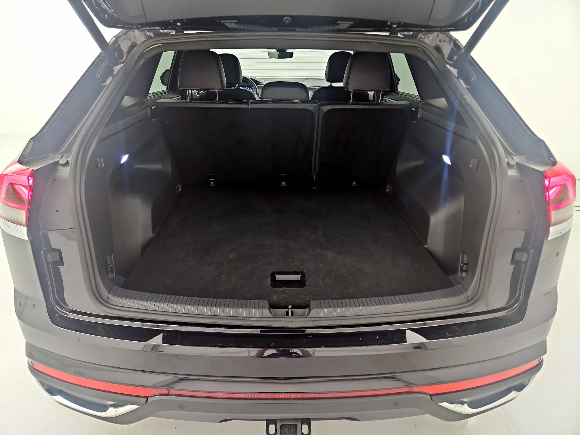 Thumbnail: 2024 Volkswagen Atlas - 20