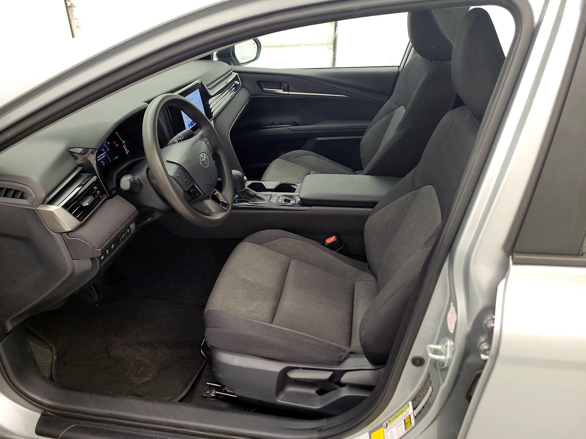 Thumbnail: 2025 Toyota Camry - 11