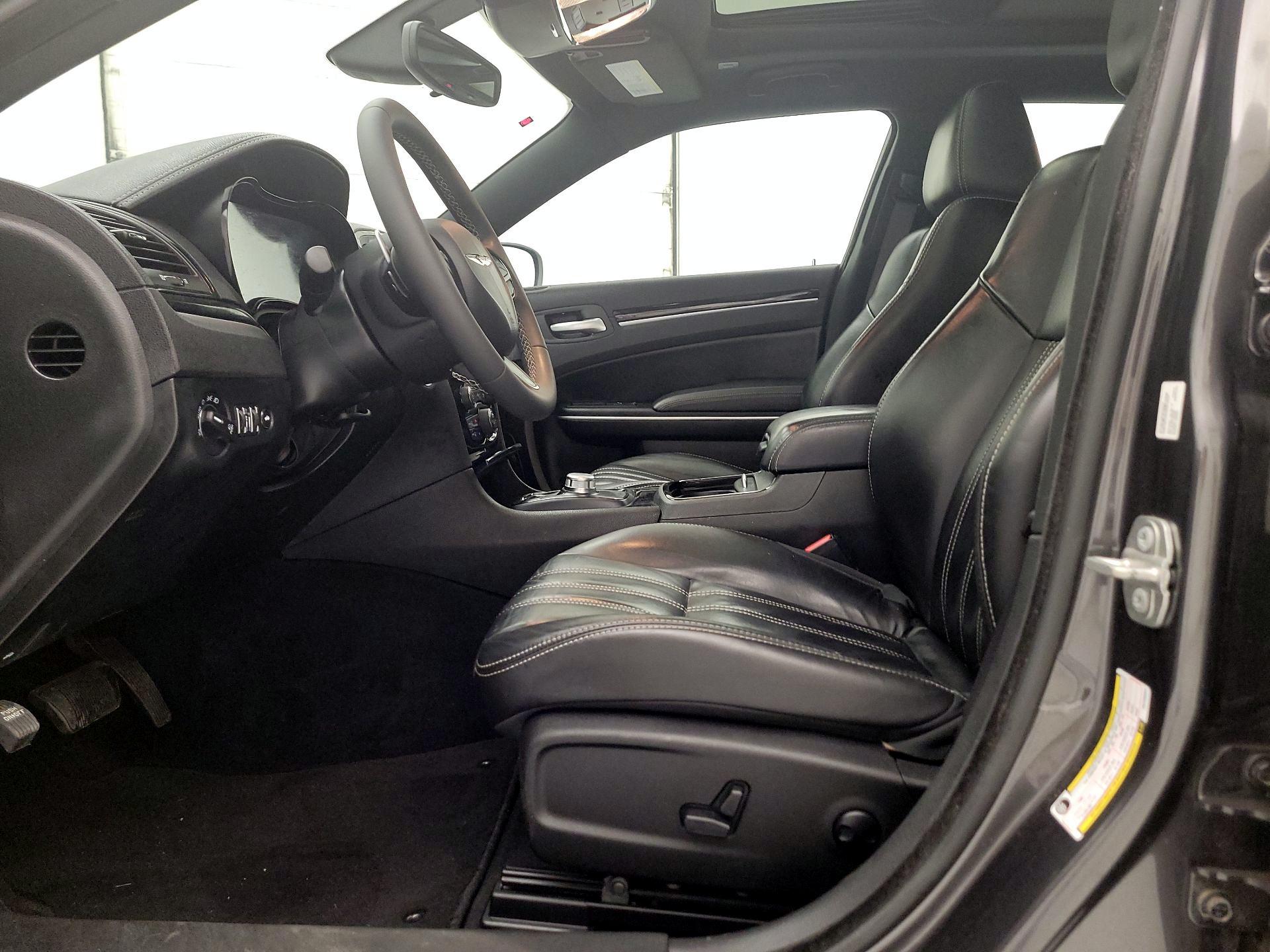 Thumbnail: 2023 Chrysler 300 - 11