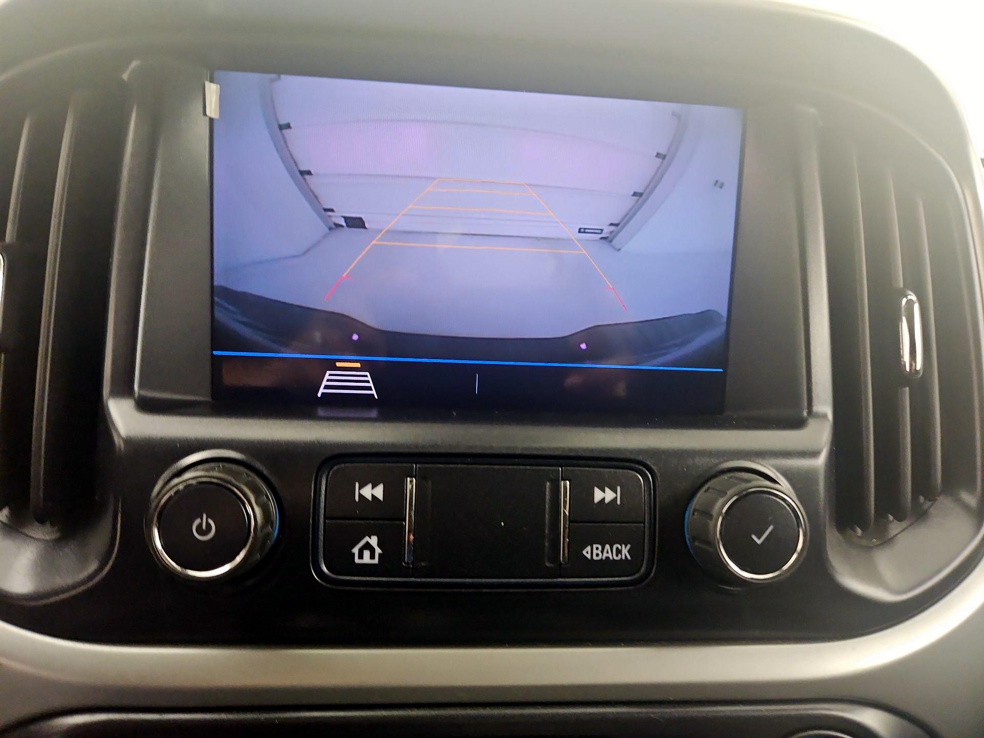 Thumbnail: 2022 Chevrolet Colorado - 14