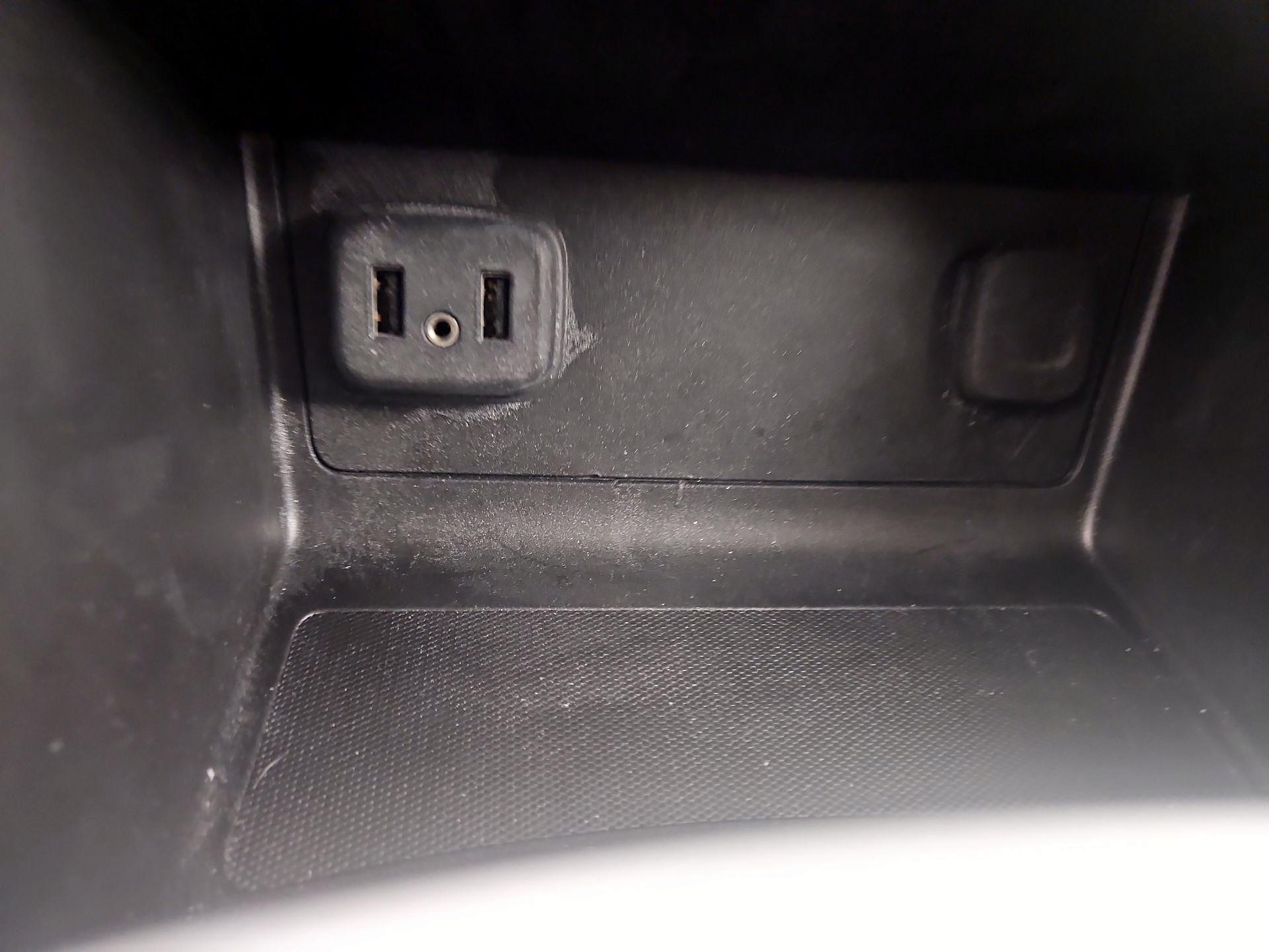 Thumbnail: 2022 Chevrolet Colorado - 18