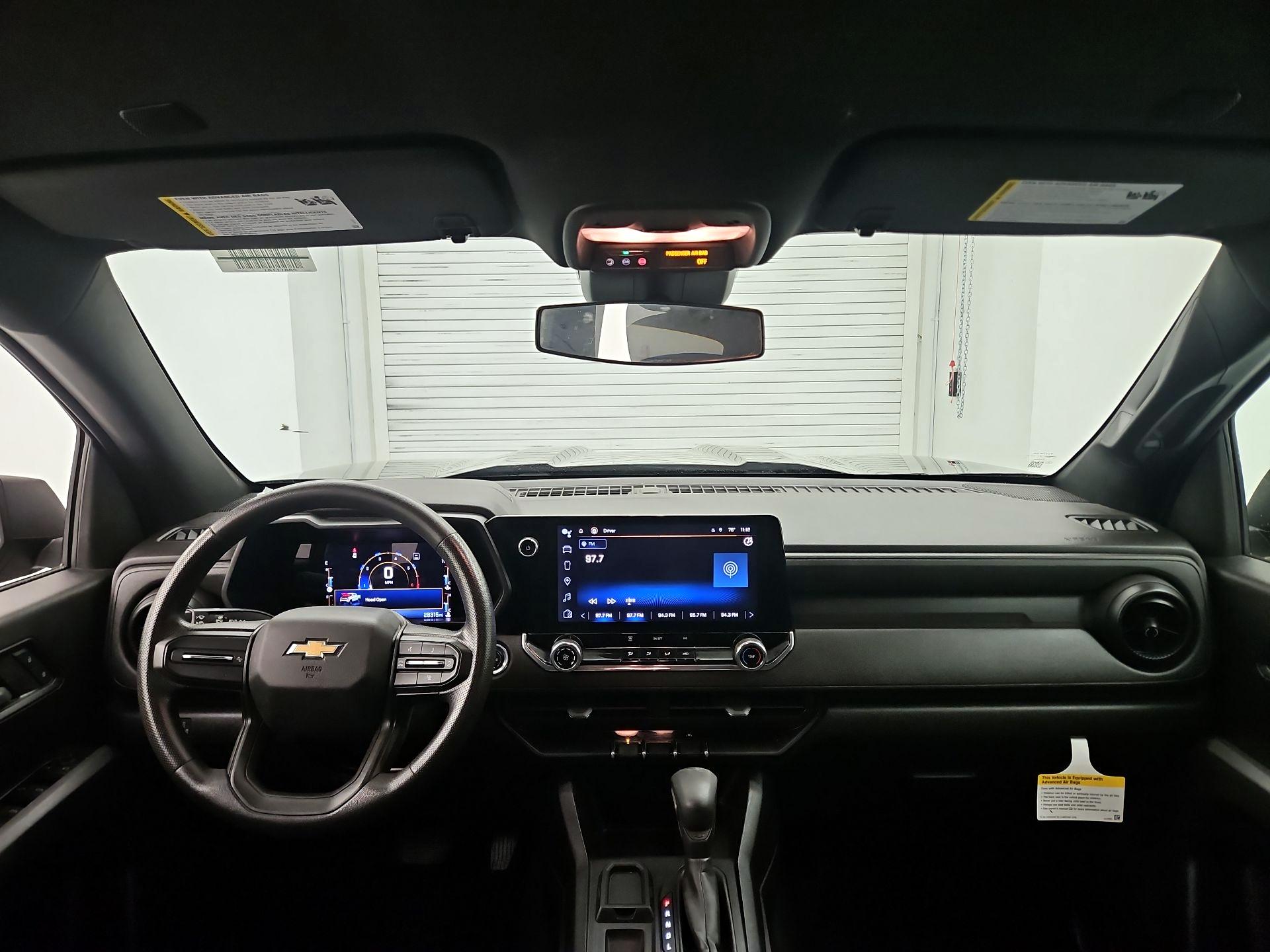 Thumbnail: 2023 Chevrolet Colorado - 9