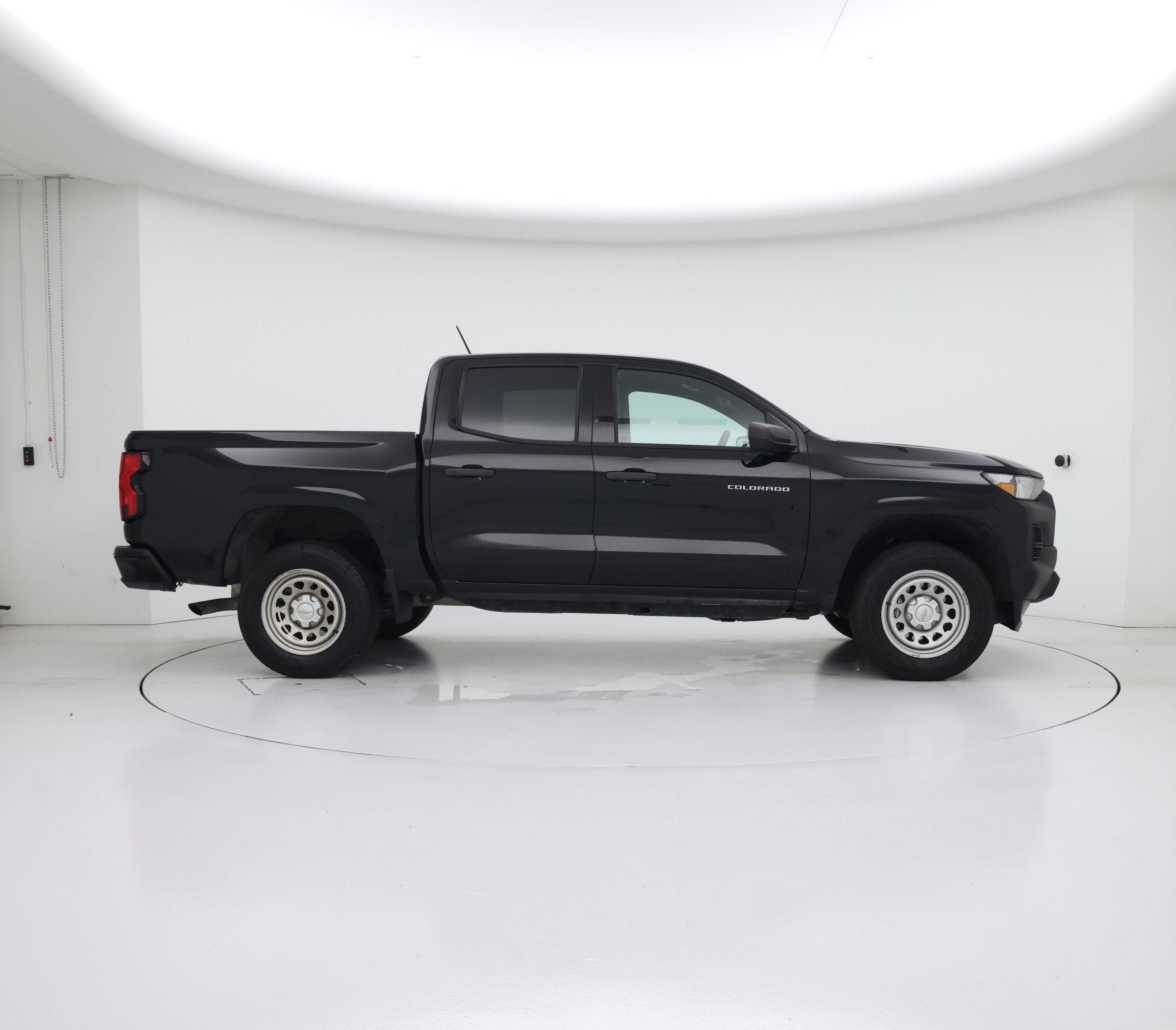 Thumbnail: 2023 Chevrolet Colorado - 7