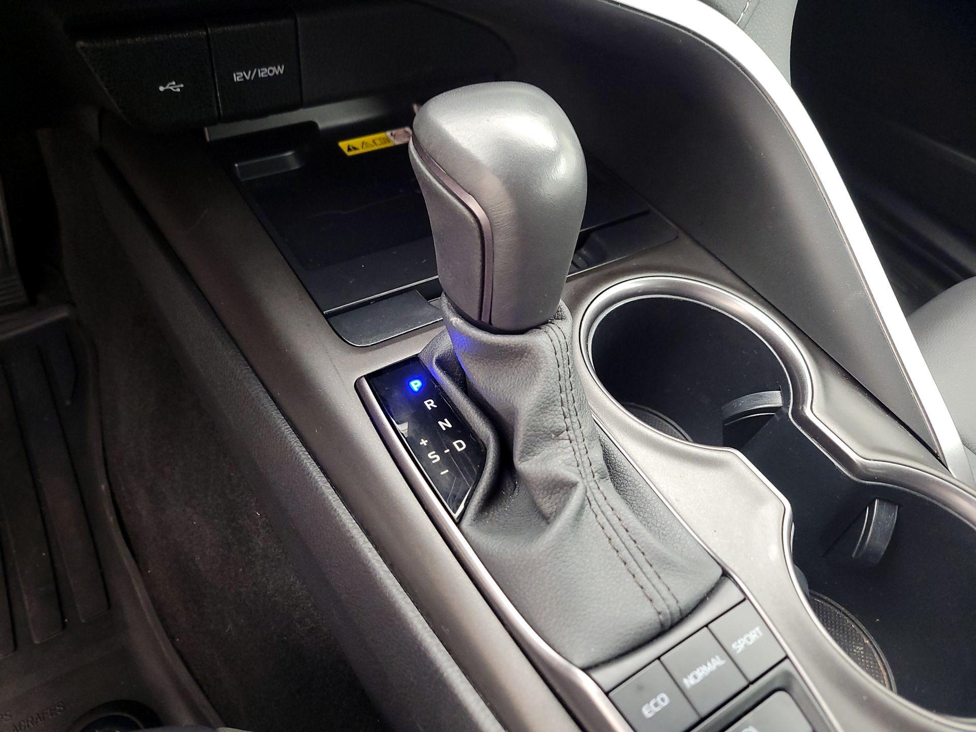 Thumbnail: 2024 Toyota Camry - 17