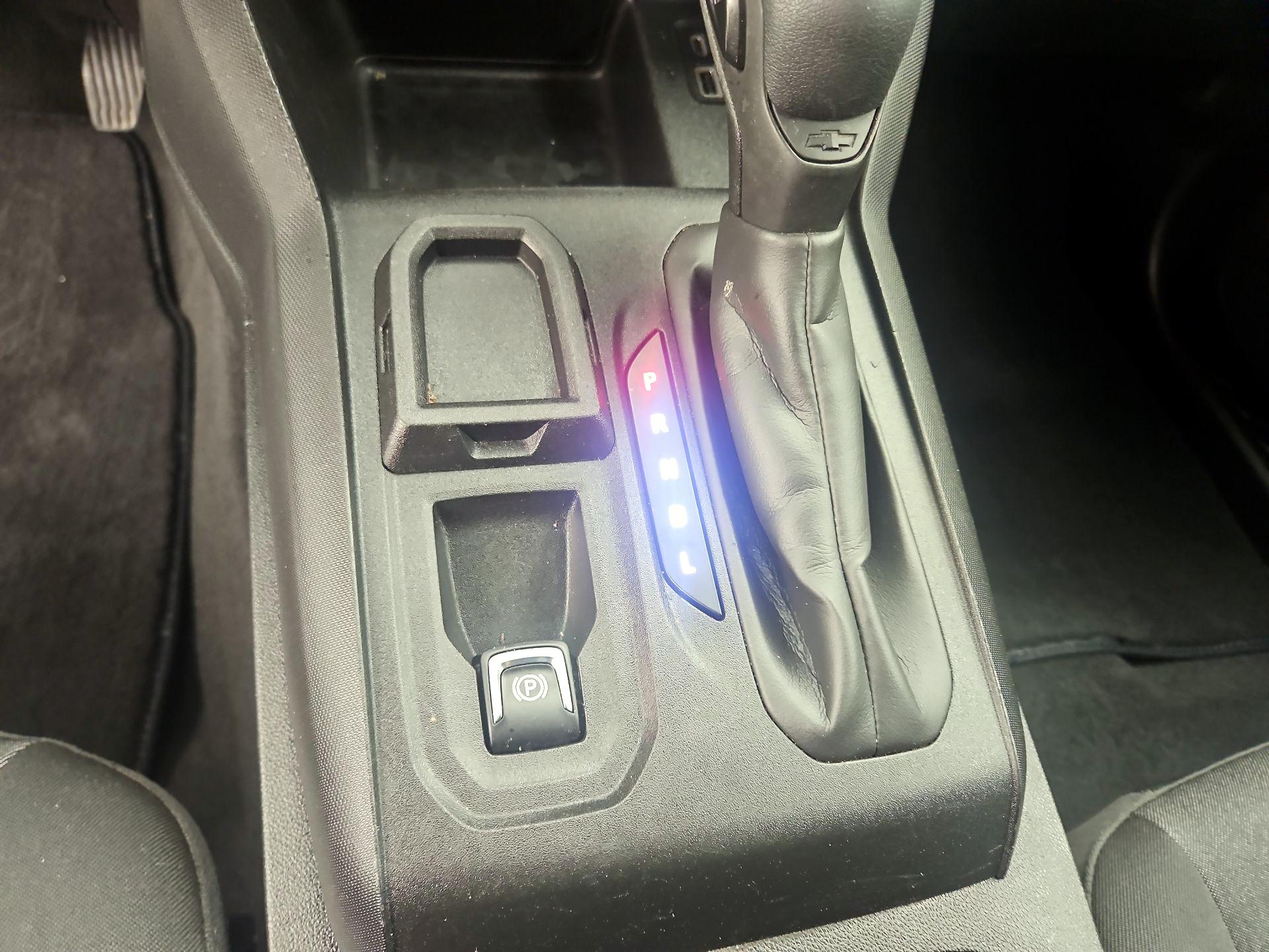 Thumbnail: 2023 Chevrolet Colorado - 17