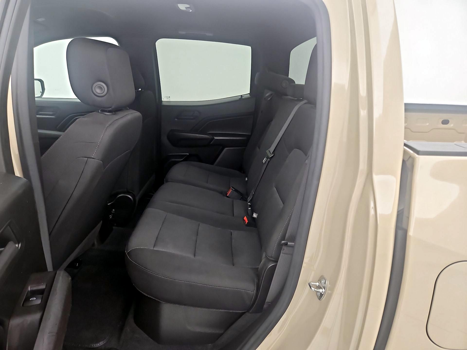 Thumbnail: 2023 Chevrolet Colorado - 19