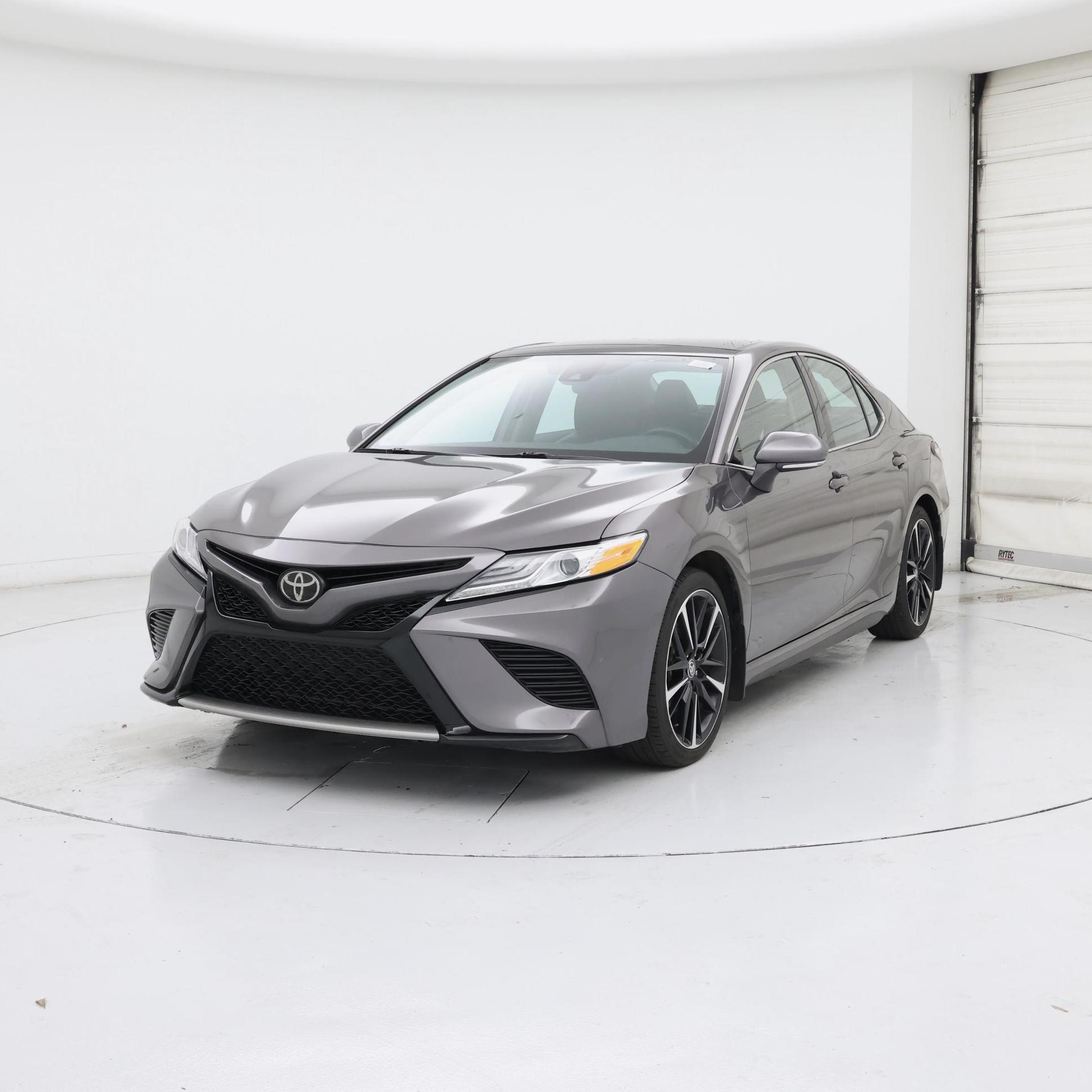 Thumbnail: 2020 Toyota Camry - 4