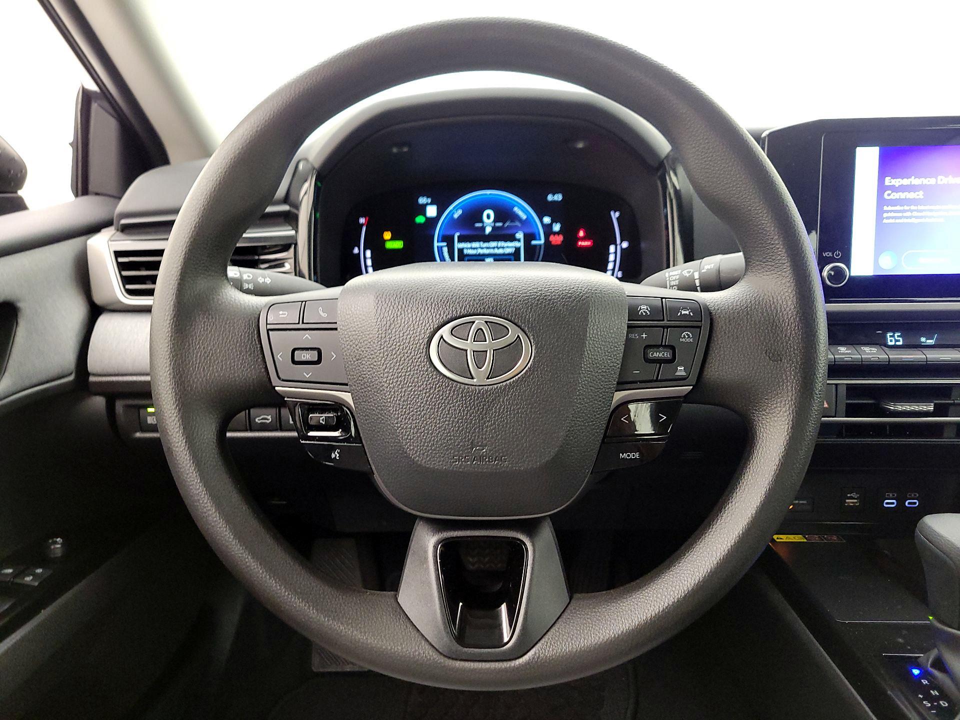 Thumbnail: 2025 Toyota Camry - 10