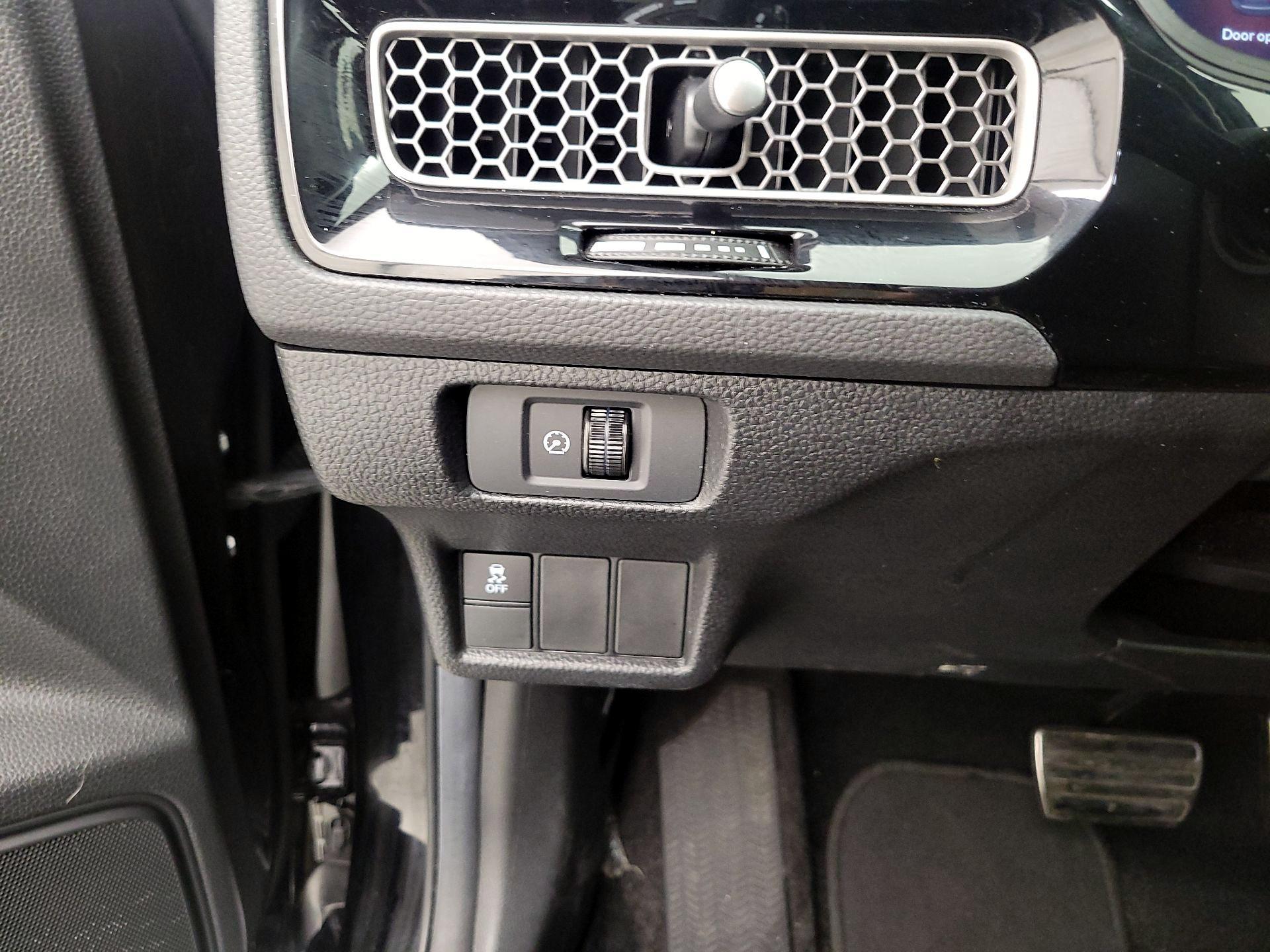 Thumbnail: 2025 Honda Civic - 13