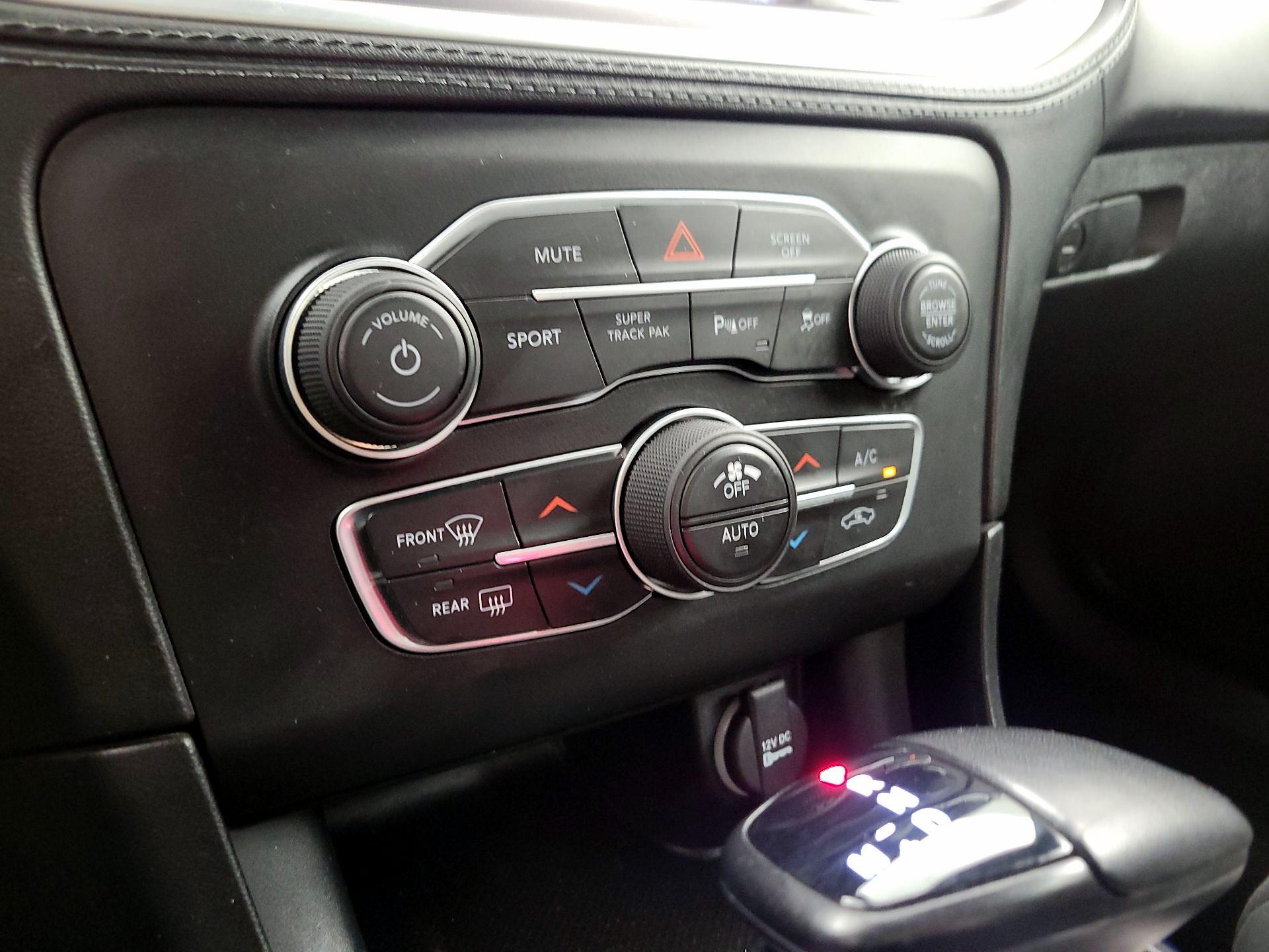 Thumbnail: 2022 Dodge Charger - 14